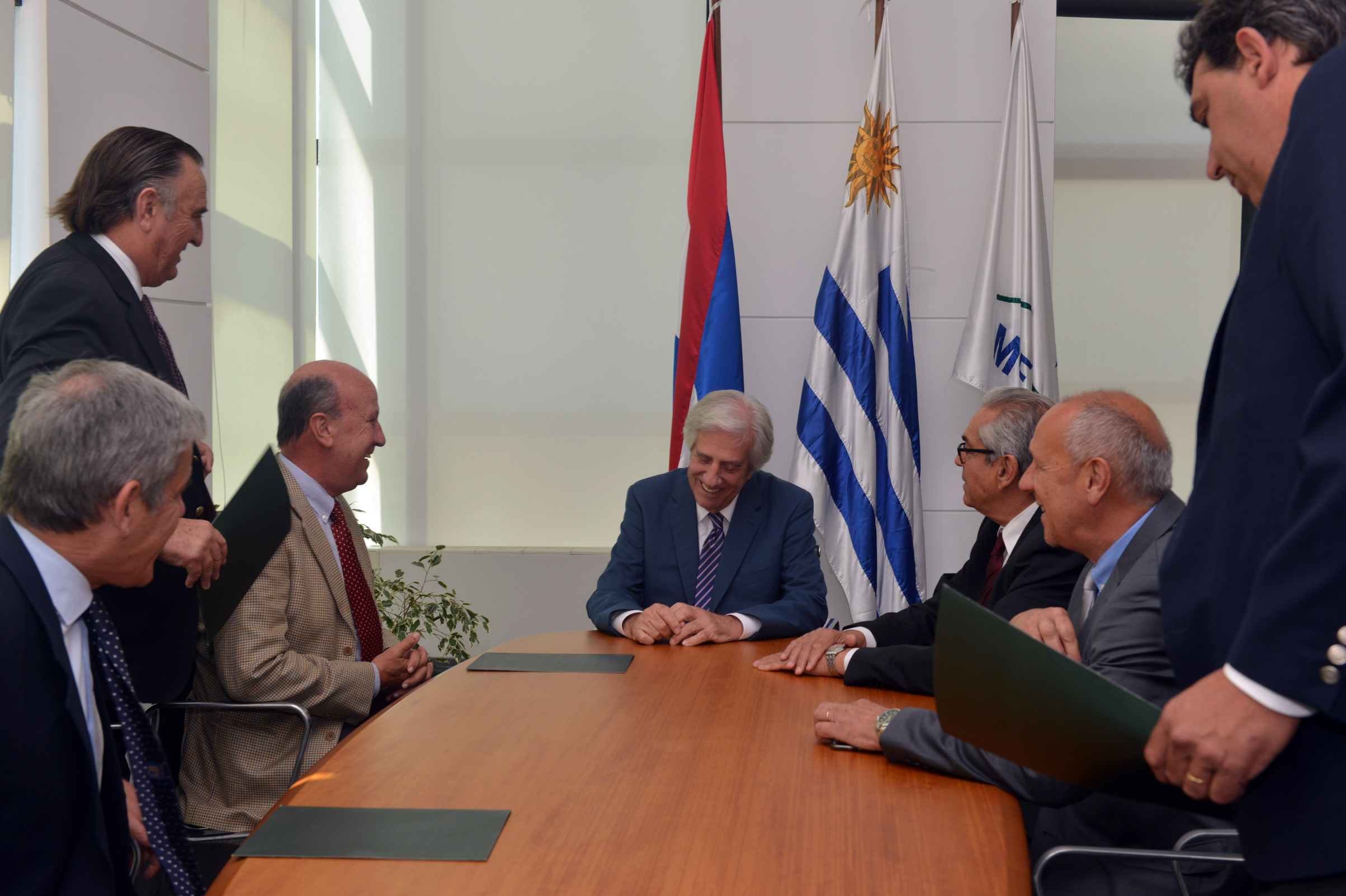 Presidente Tabaré Vázquez con representantes de ARU
