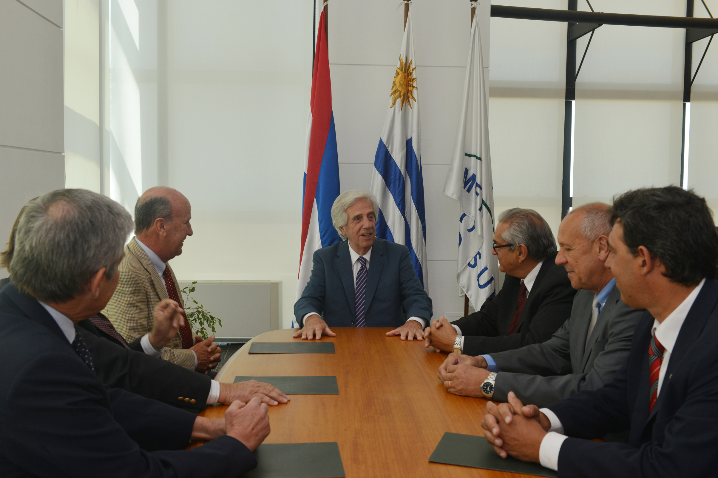 Presidente Tabaré Vázquez con representantes de ARU