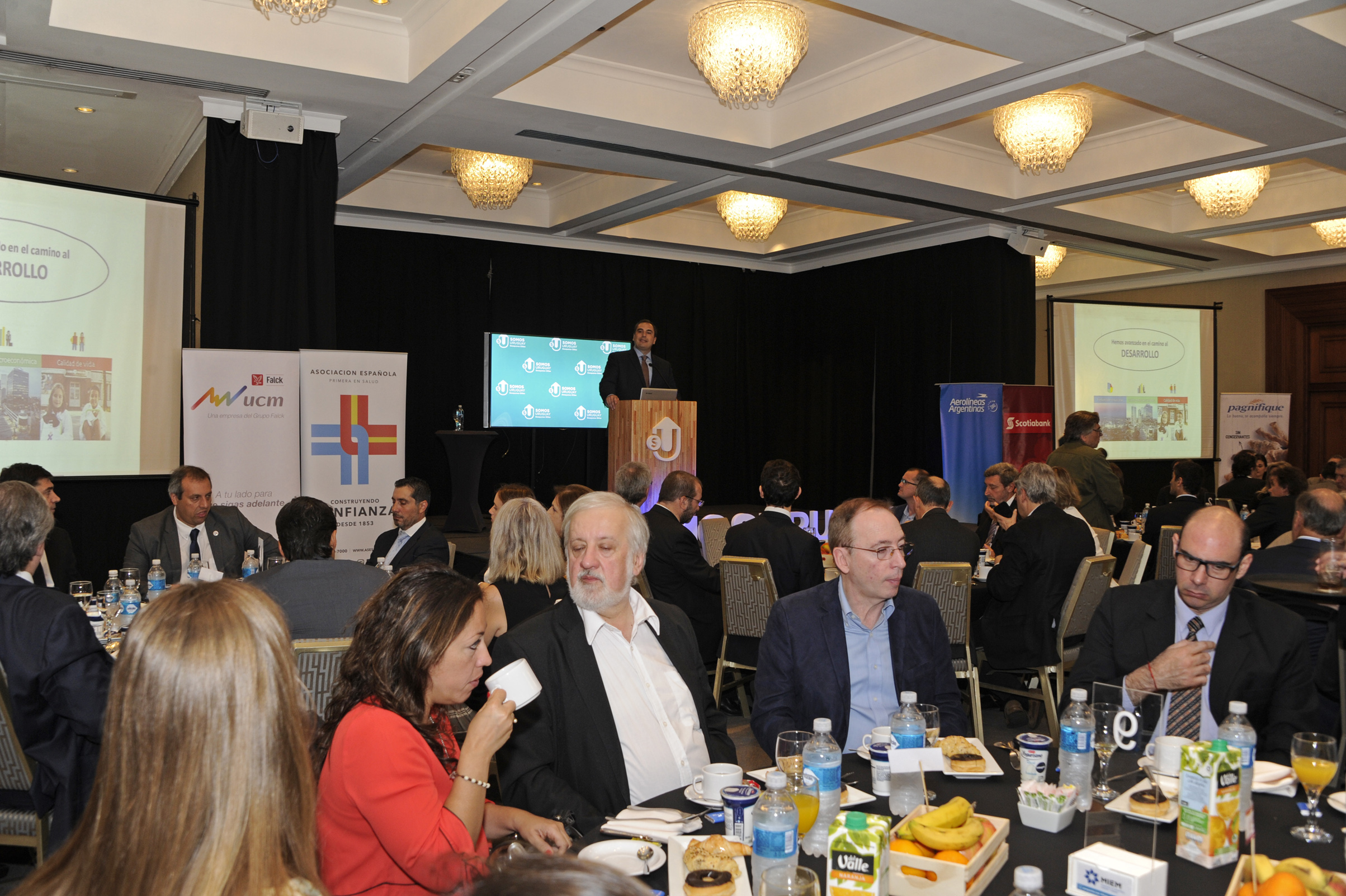 Subsecretario de Economía y Finanzas, Pablo Ferreri, disertó en el desayuno organizado por “Somos Uruguay”