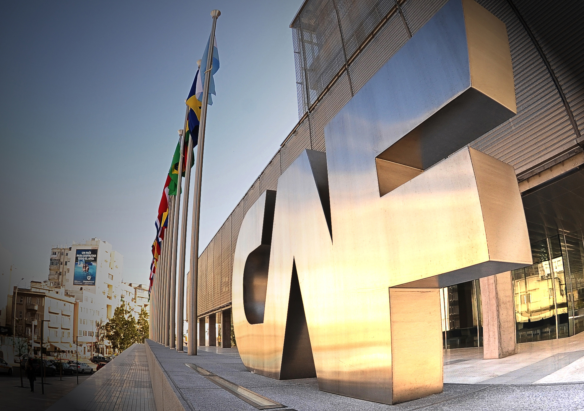 Banco de Desarrollo de América Latina - CAF inauguró su sede en Uruguay