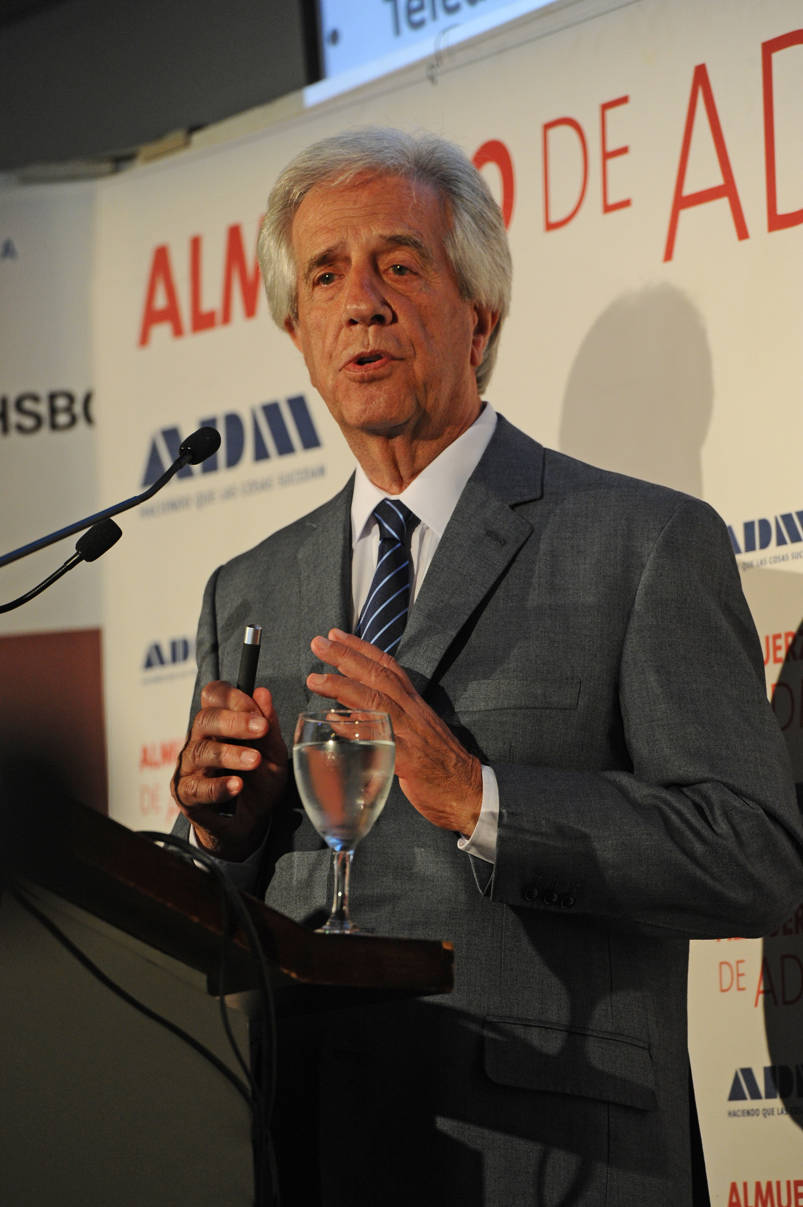 Presidente Tabaré Vázquez disertó en almuerzo de trabajo de ADM