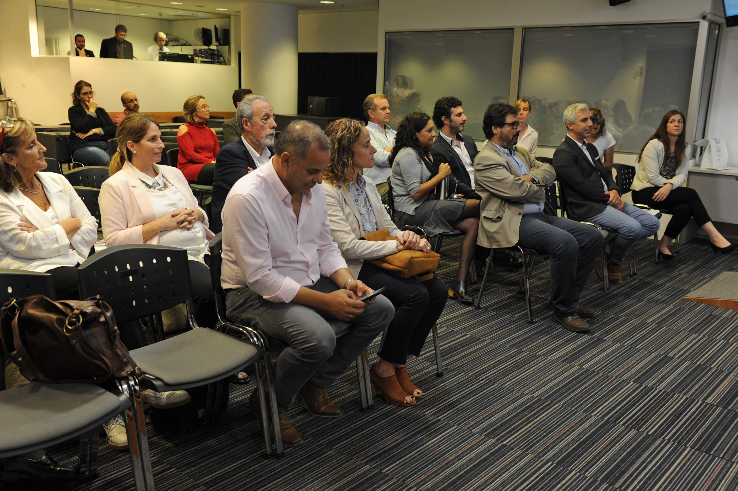 Asistentes a la conferencia