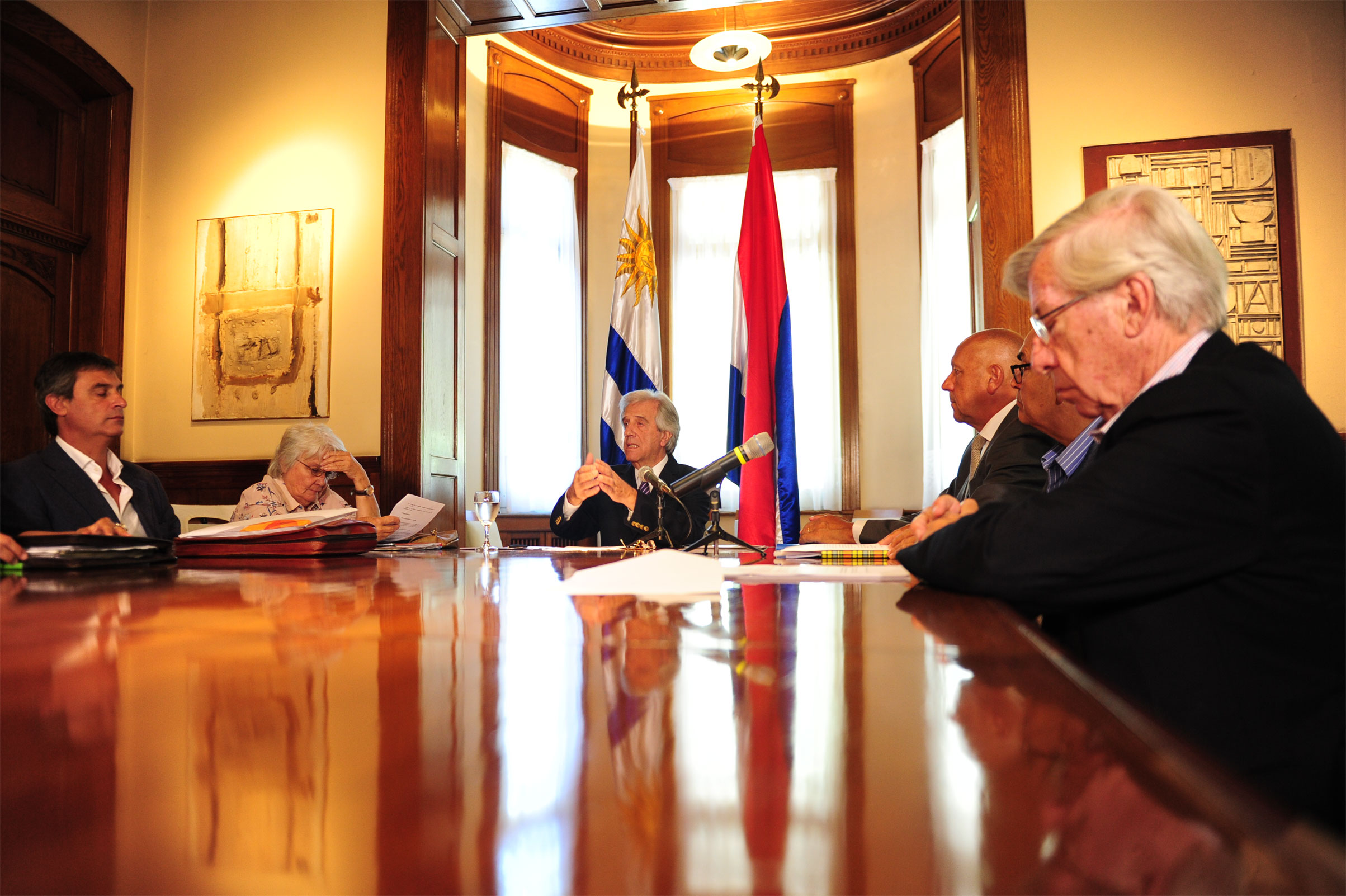 Presidente Tabaré Vázquez con autoridades de Gobierno y gremiales rurales