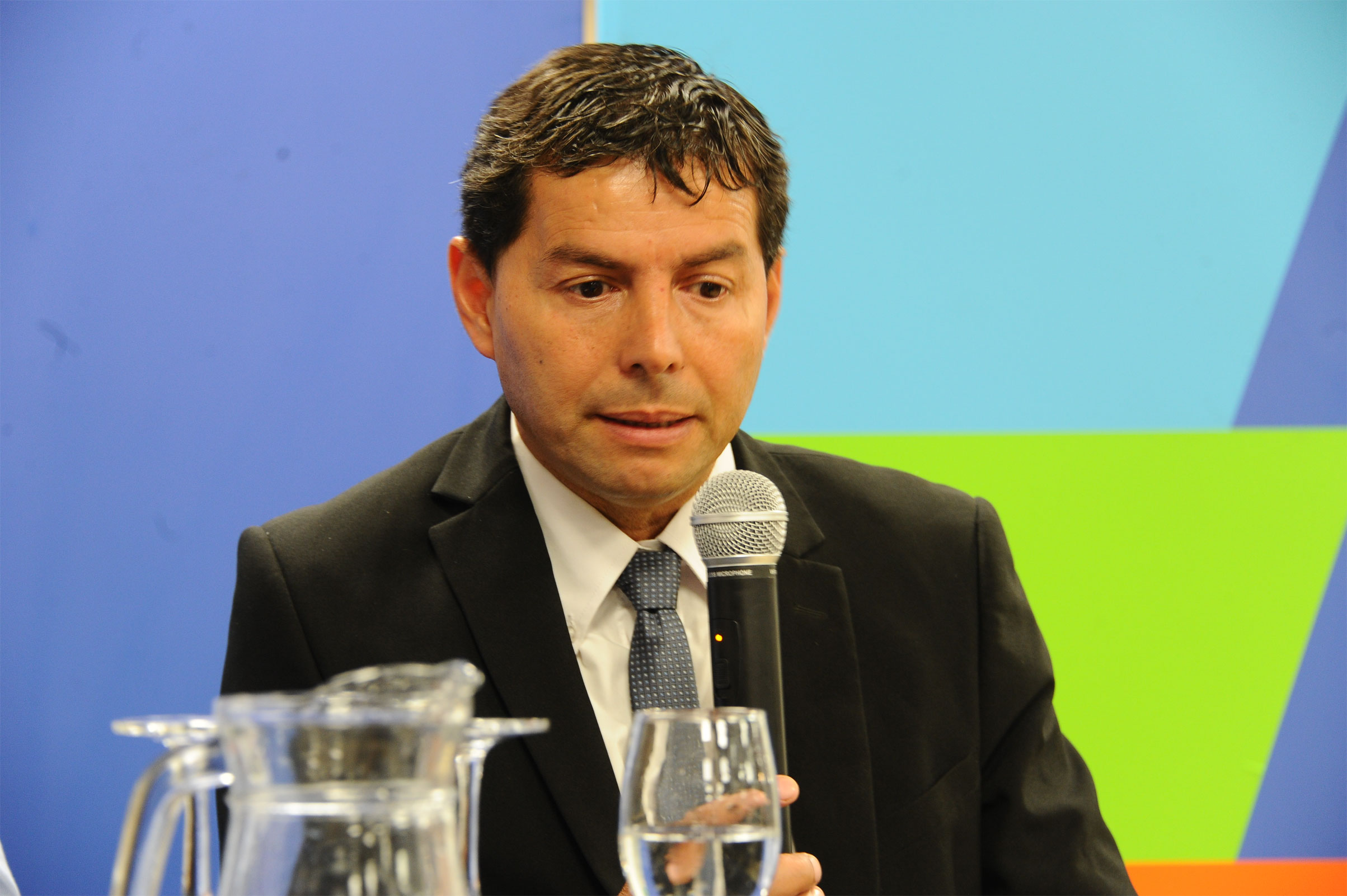 Director general del Inefop, Eduardo Pereyra, haciendo uso de la palabra