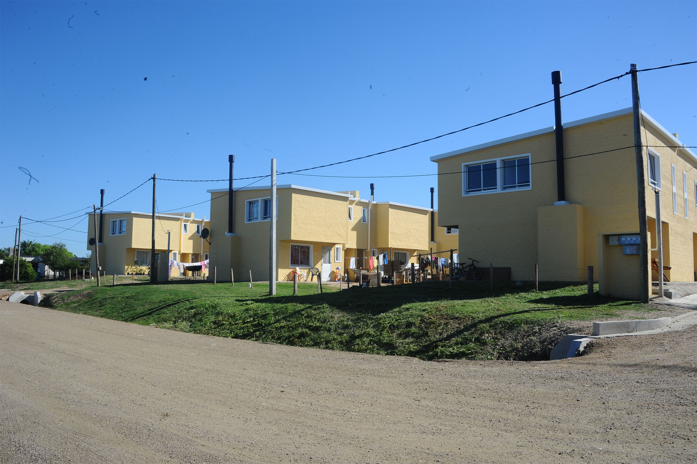 Autoridades del Ministerio de Vivienda visitaron complejos habitacionales en Maldonado