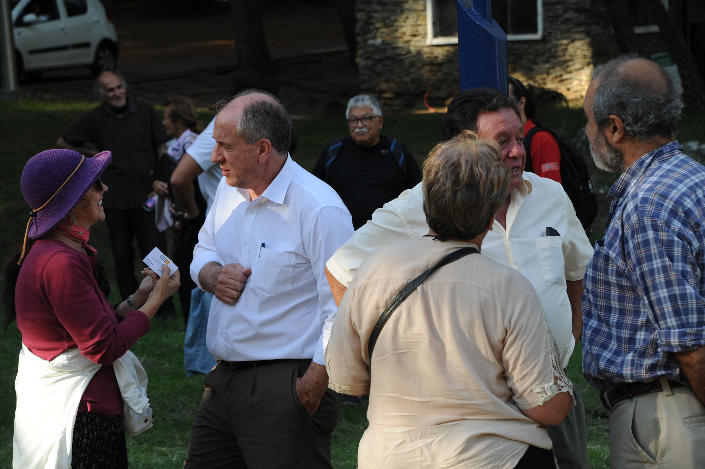 Ministro Ernesto Murro entre los asistentes a homenaje a los detenidos desaparecidos por la dictadura uruguaya