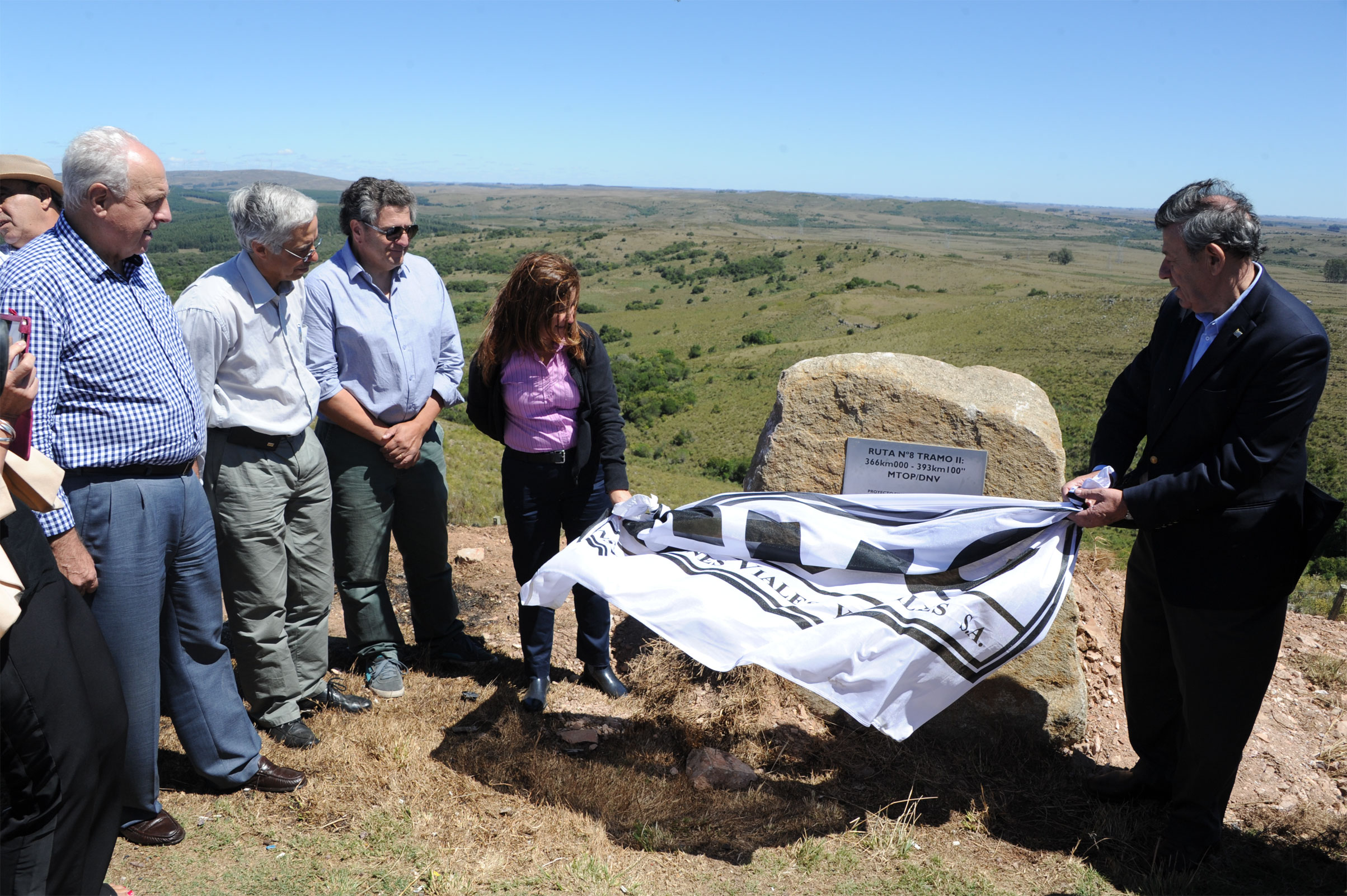 Inauguración obras de ruta 8