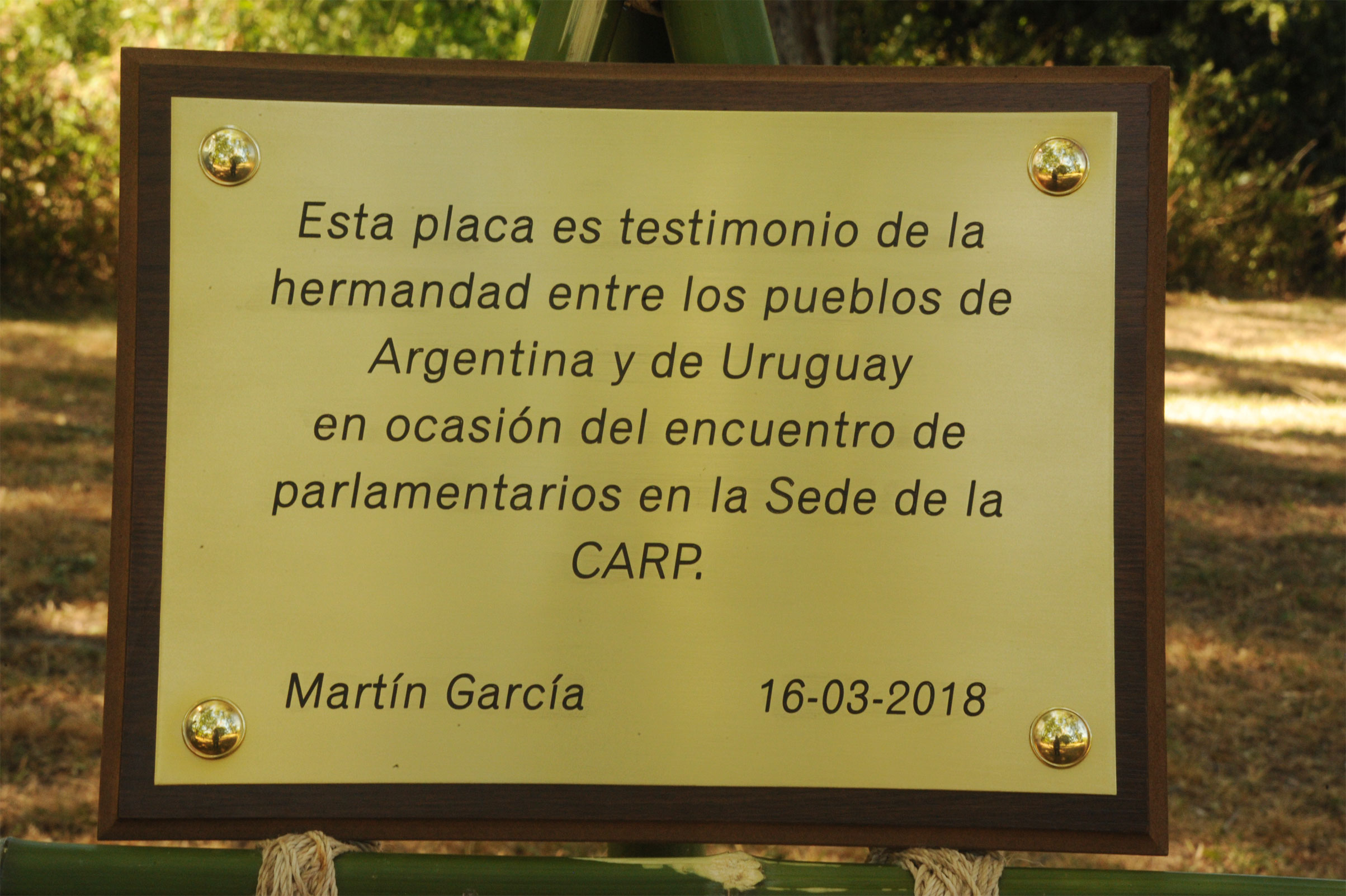 Encuentro de legisladores uruguayos y argentinos en Isla Martín García
