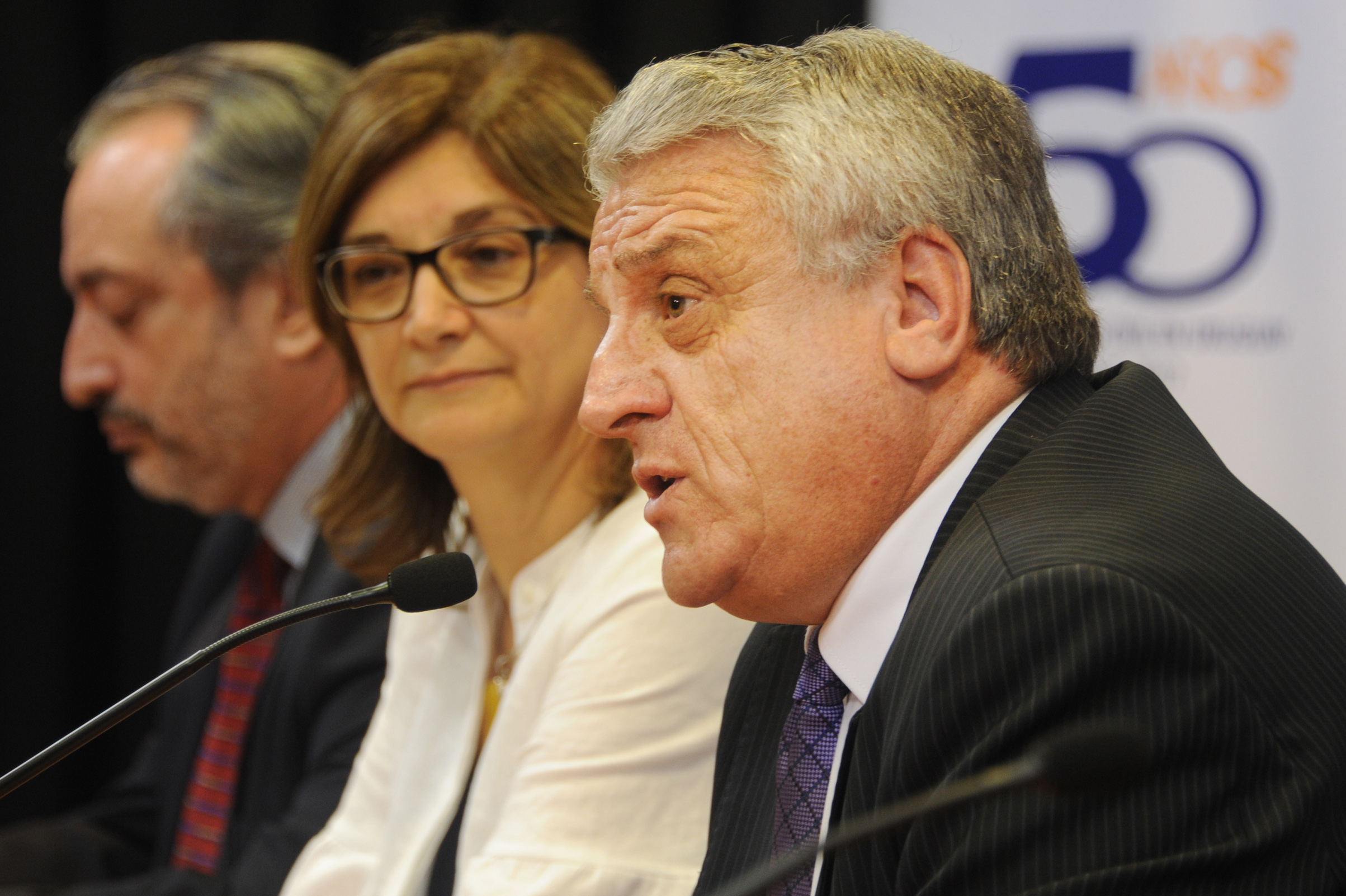 Director de Oficina Nacional de Servicio Civil, Alberto Scavarelli, haciendo uso de la palabra