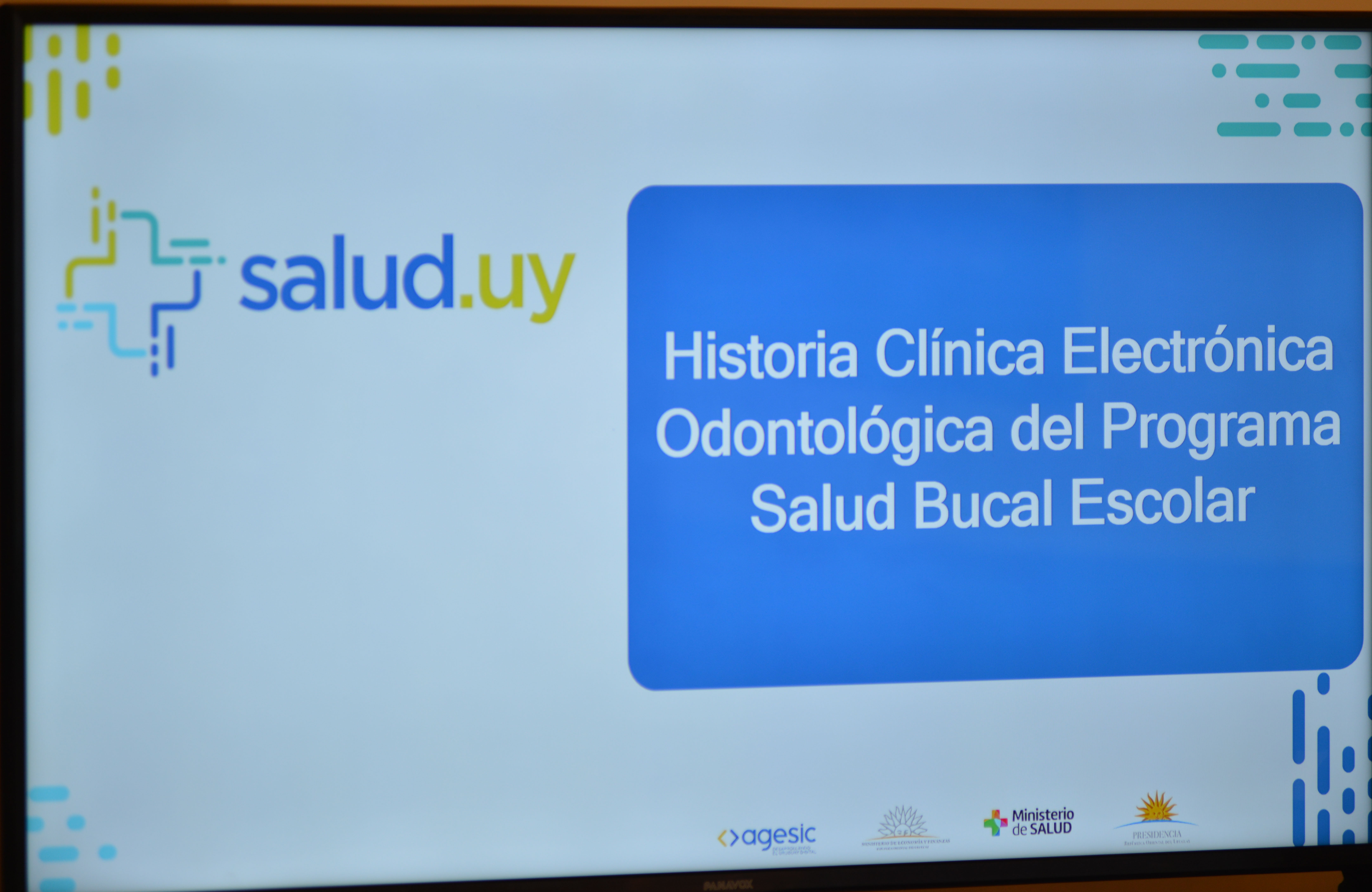 Lanzamiento de la historia clínica electrónica odontológica