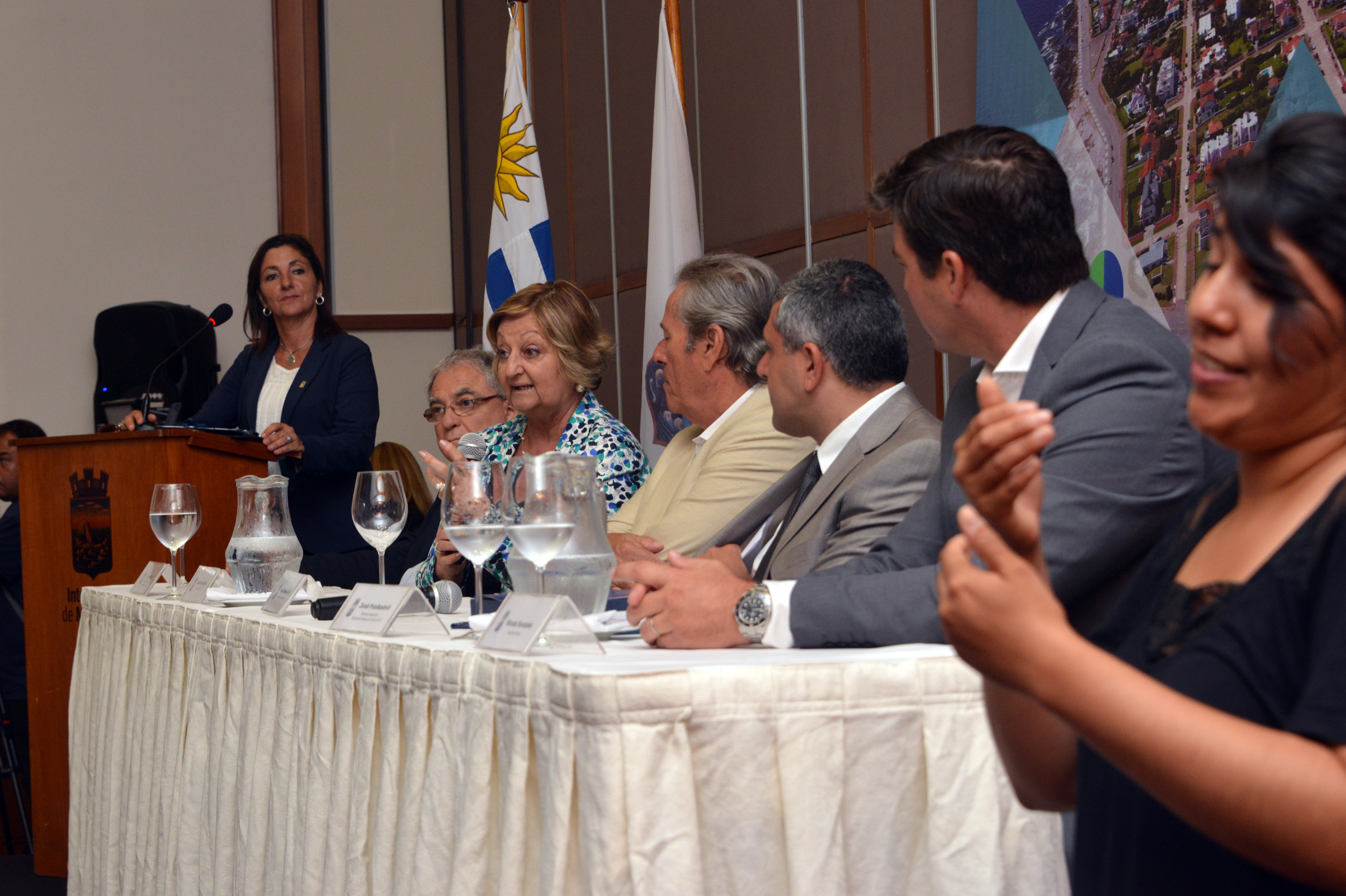 Autoridades reciben certificación de calidad de Punta del Este