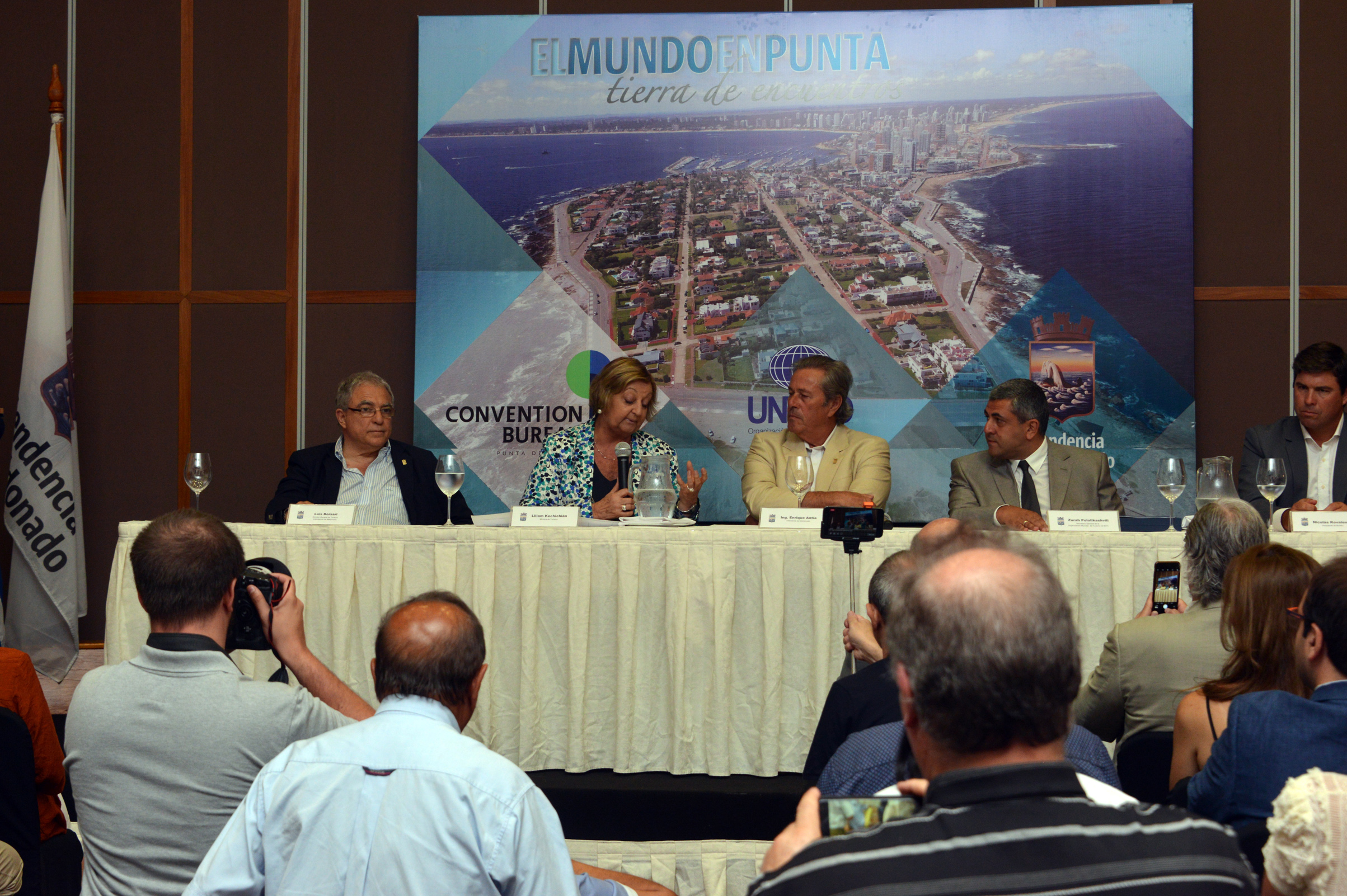 Autoridades reciben certificación de calidad de Punta del Este