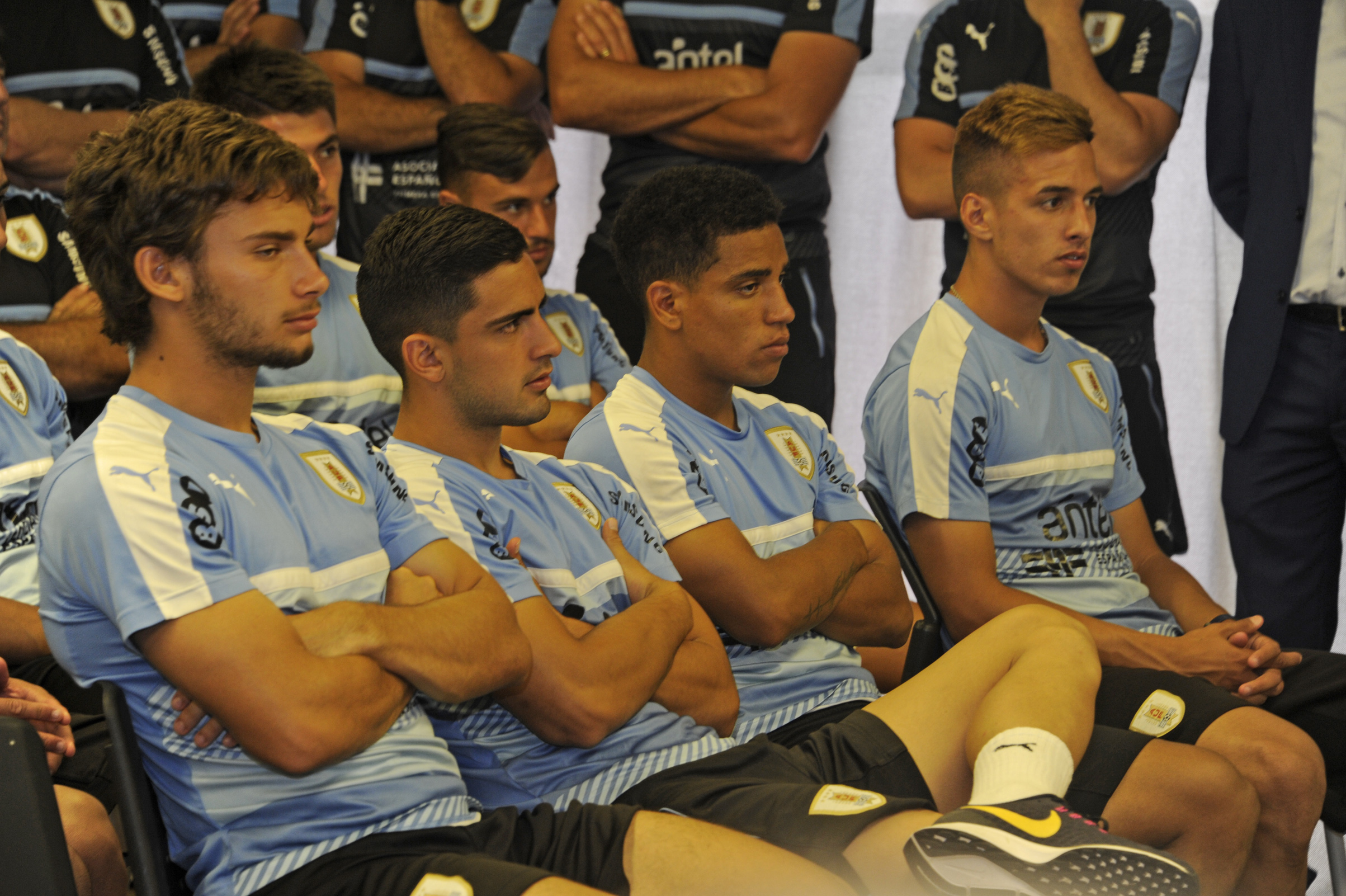 Entrega del Pabellón Nacional a la selección de fútbol sub-20