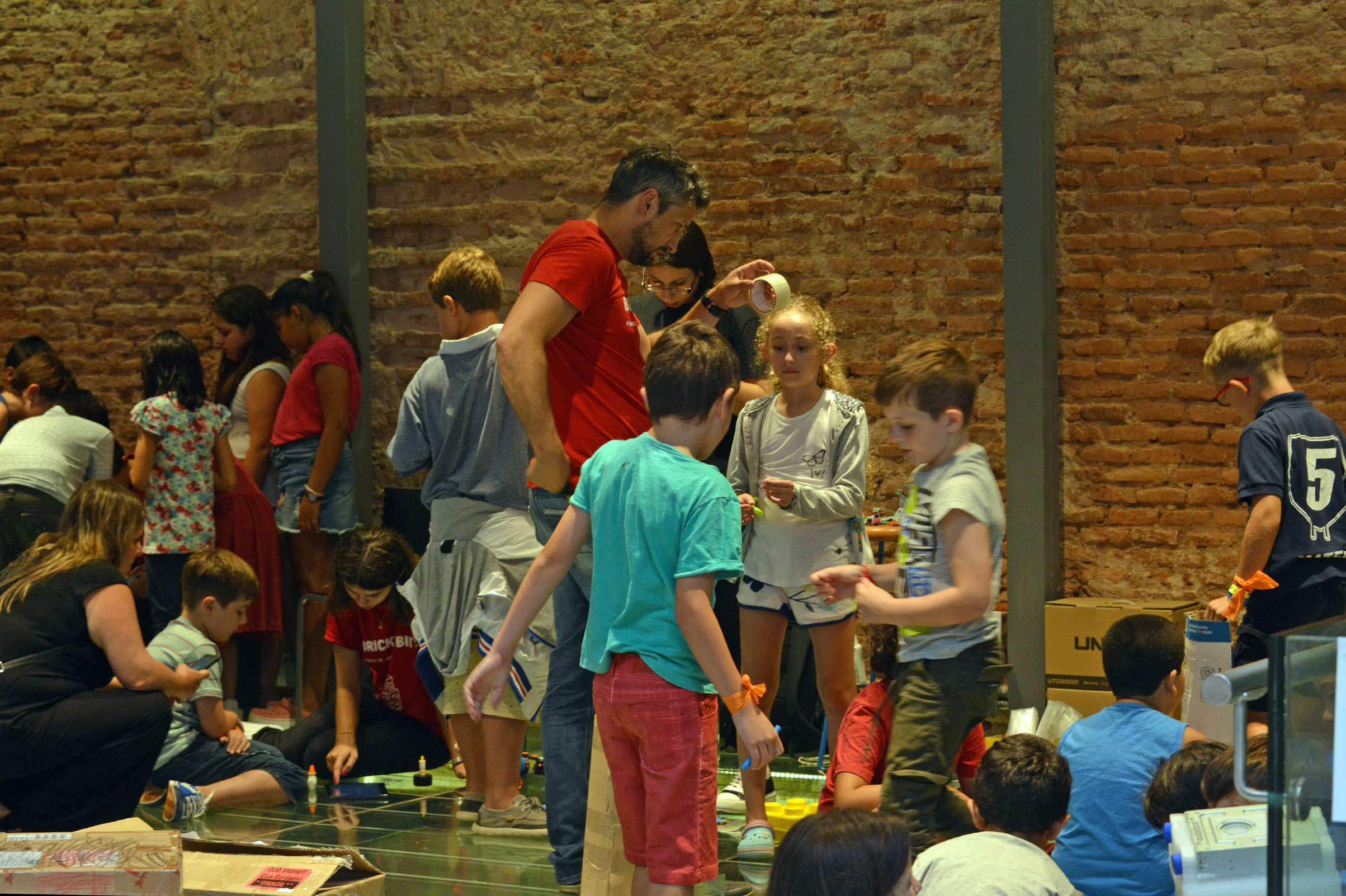 Actividad Bricks & Bits acerca la robótica a niños de entre 8 y 13 años