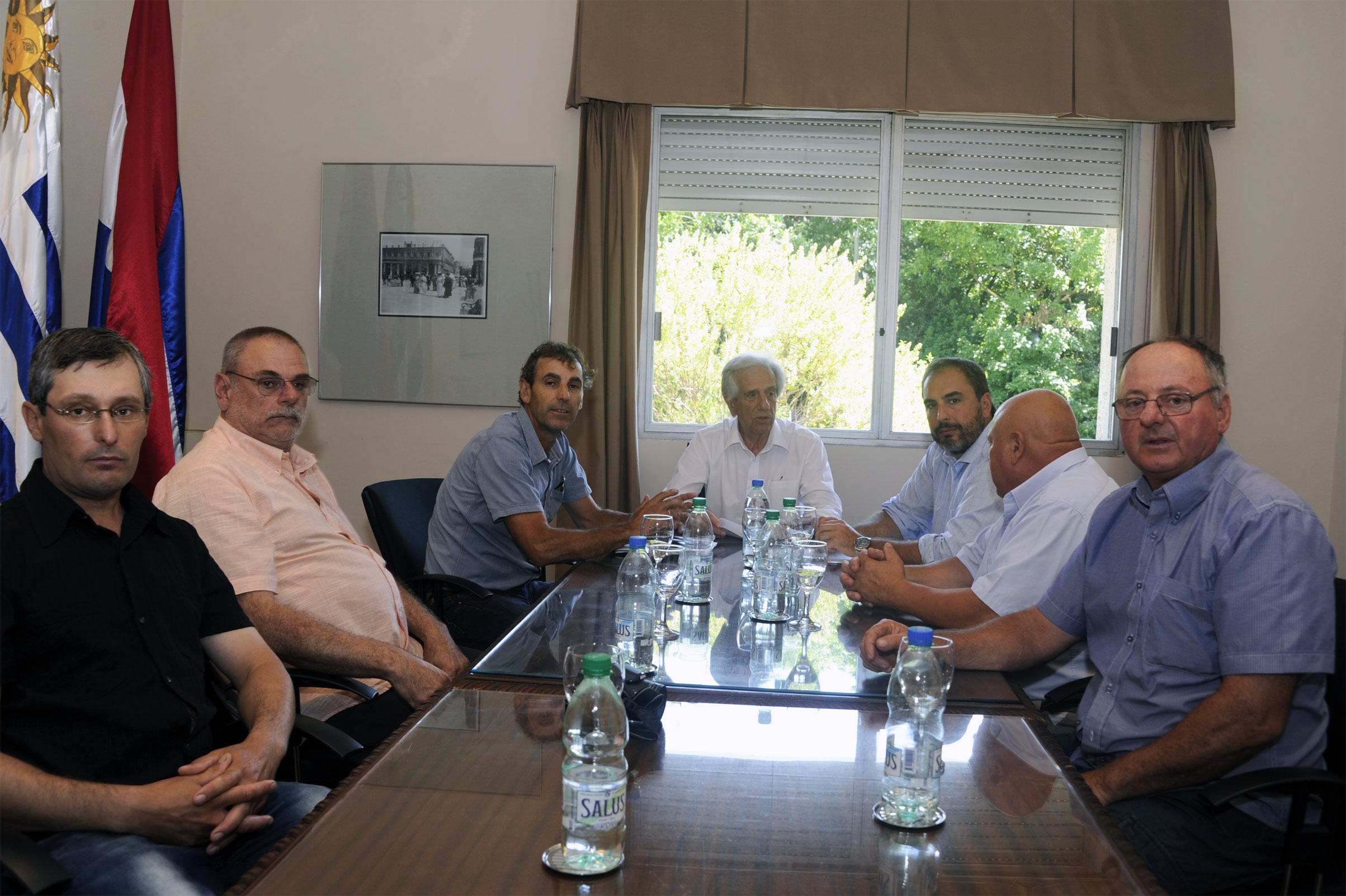 Encuentro del presidente Vázquez con viticultores