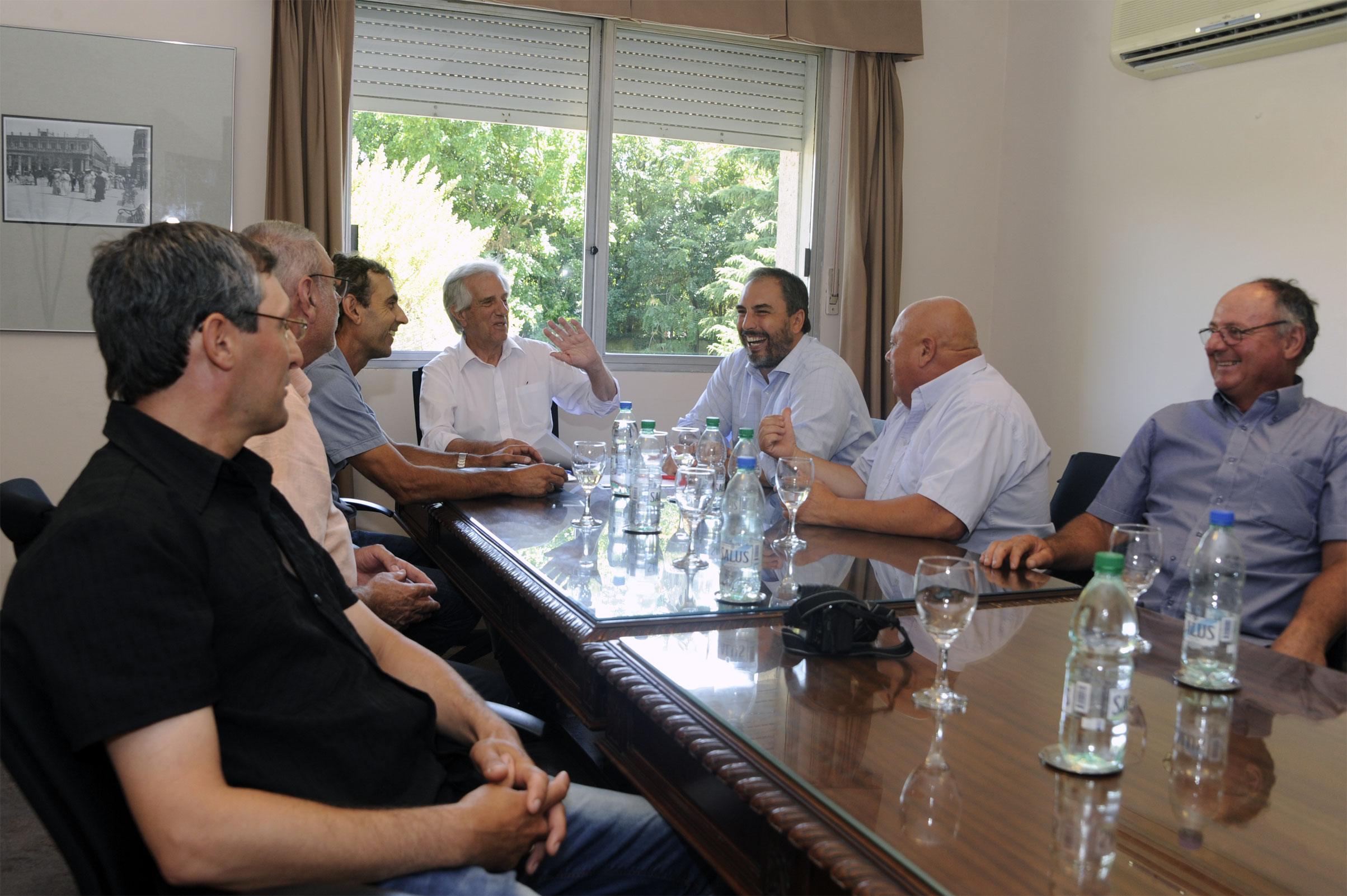 Encuentro del presidente Vázquez con viticultores