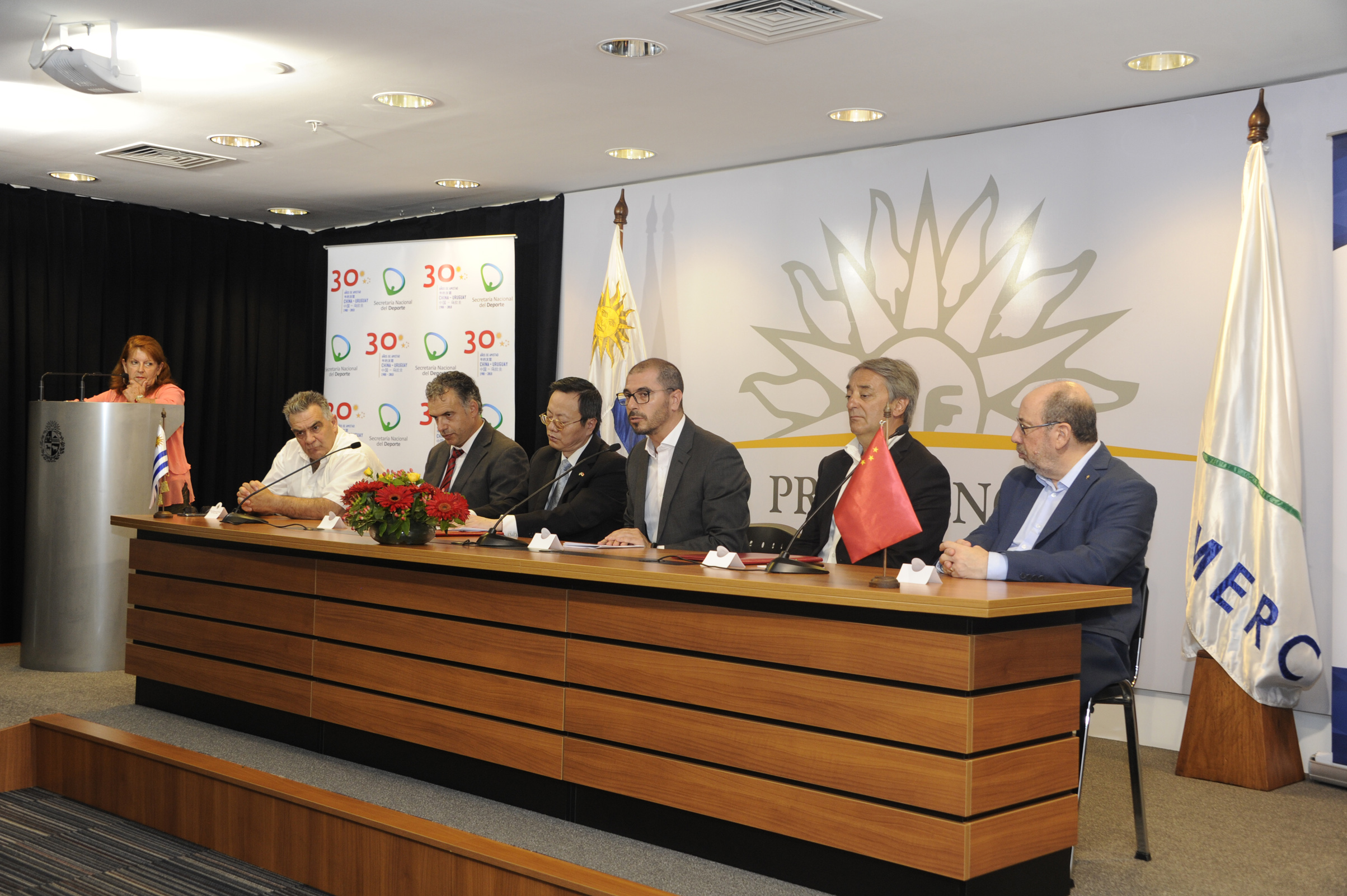 Prosecretario de Presidencia, Juan Andrés Roballo, haciendo uso de la palabra