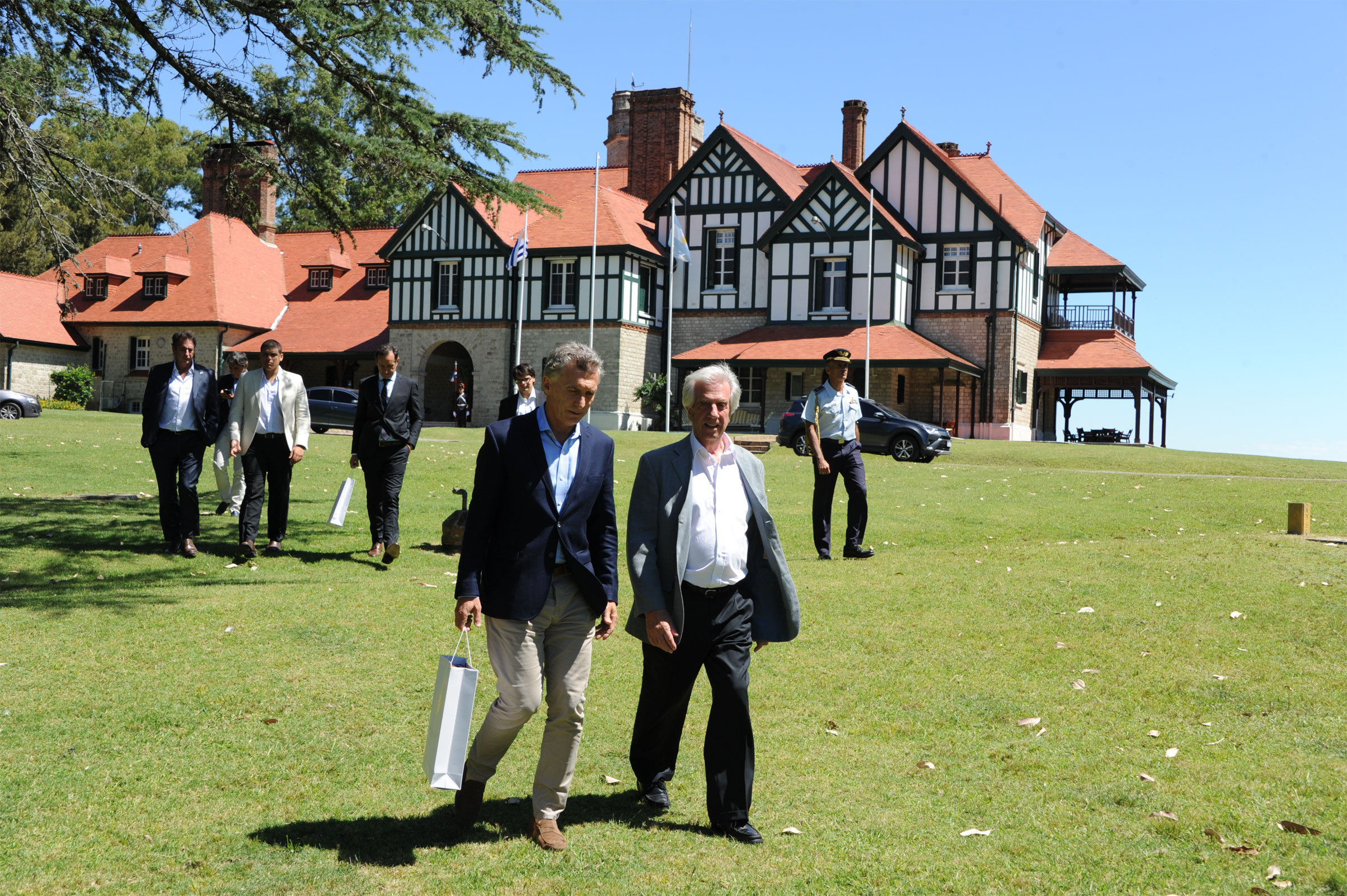 Presidentes Tabaré Vázquez y Mauricio Macri en la estancia oficial del Parque Aarón de Anchorena