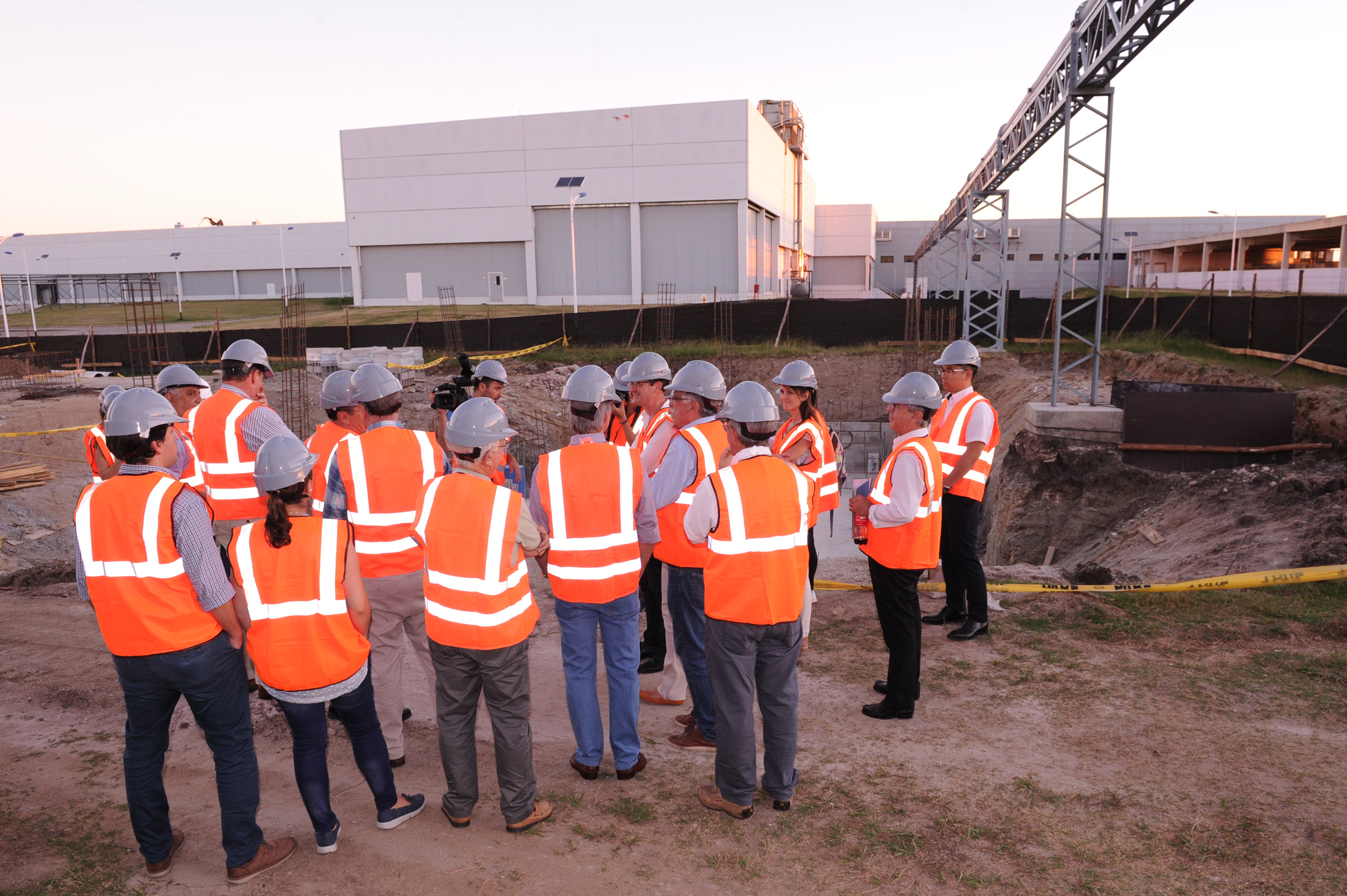 Recorrida por obras de ampliación de las instalaciones del frigorífico Breeders & Packers
