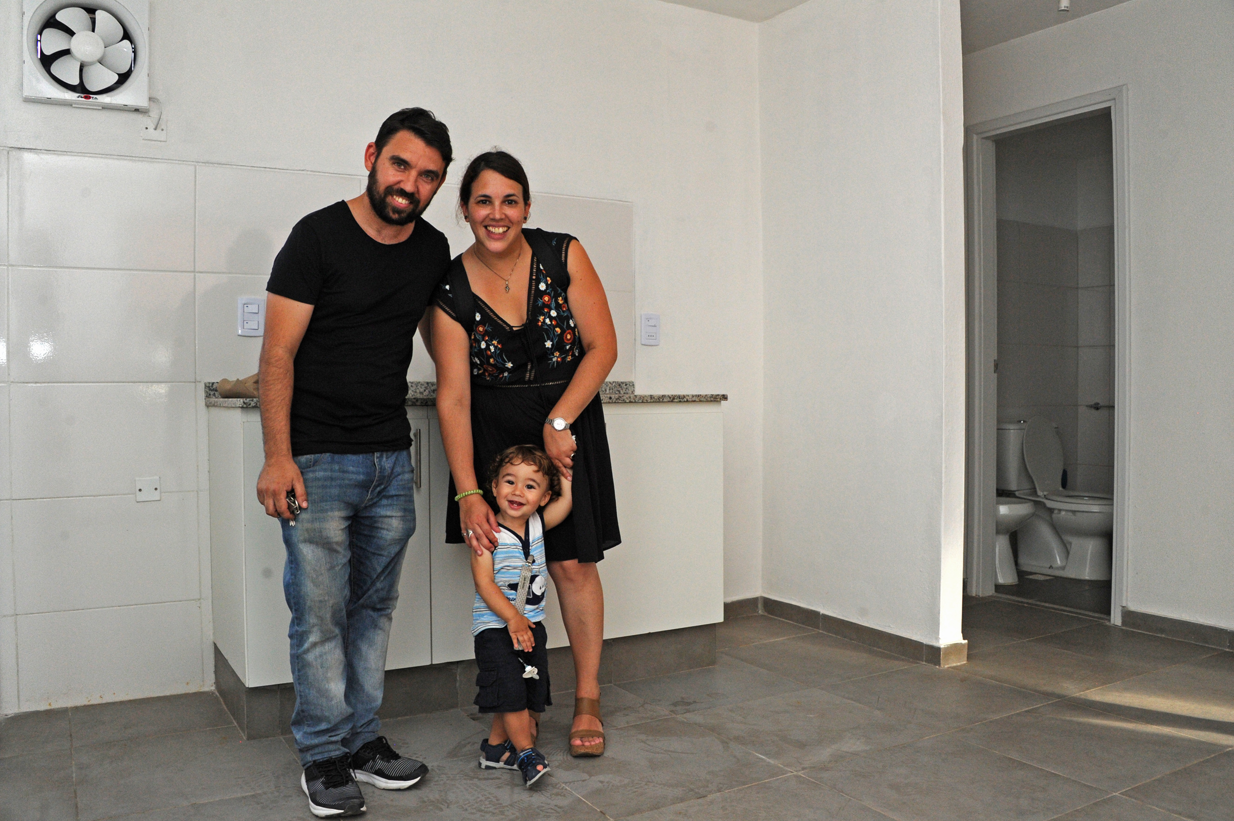 Inauguración de complejo de viviendas en el barrio La Aguada