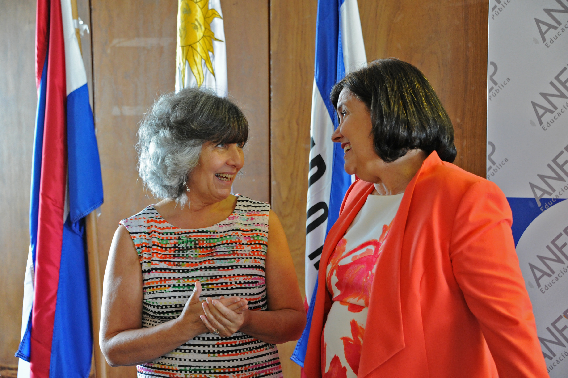 Directora del Instituto Nacional de las Mujeres, Mariela Mazzotti, junto a Laura Motta, consejera del Codicen