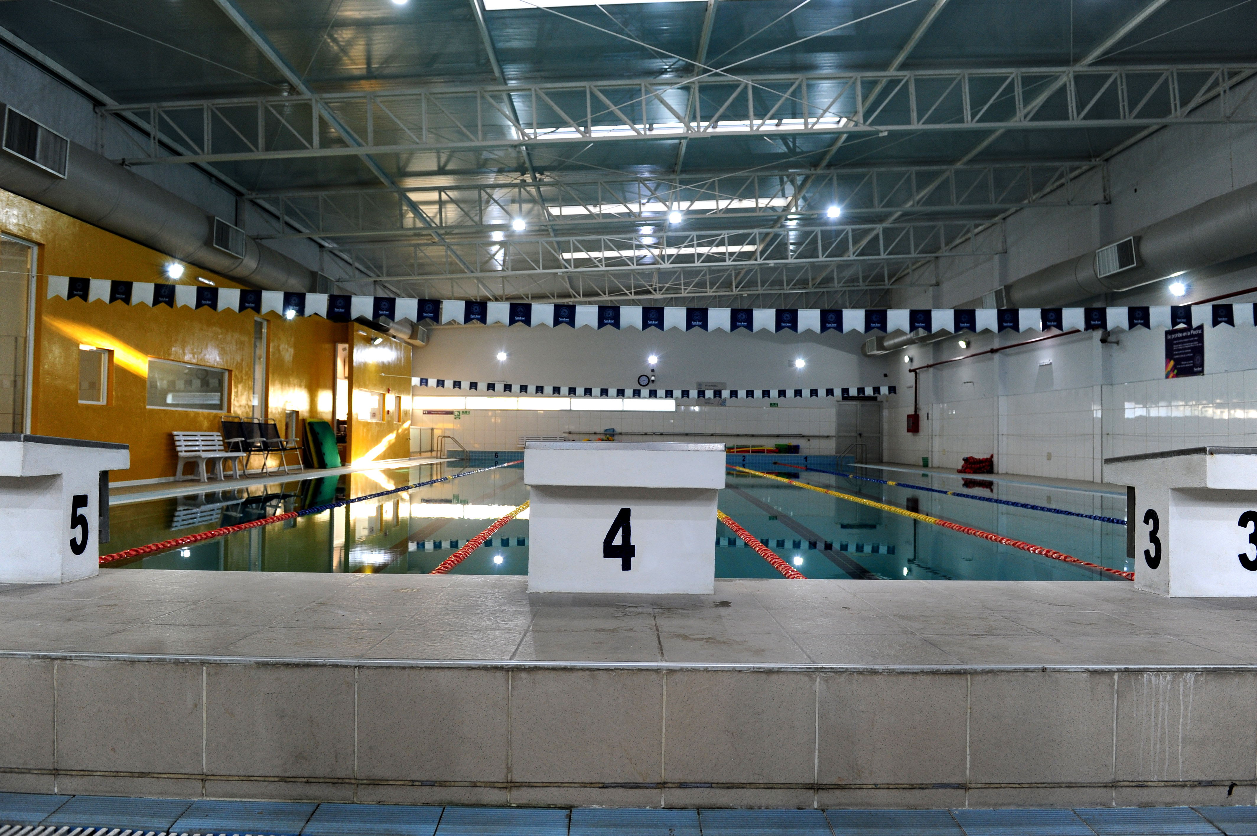 Piscina de hidroterapia permite la rehabilitación de personas con alteraciones del aparato locomotor y otras discapacidades