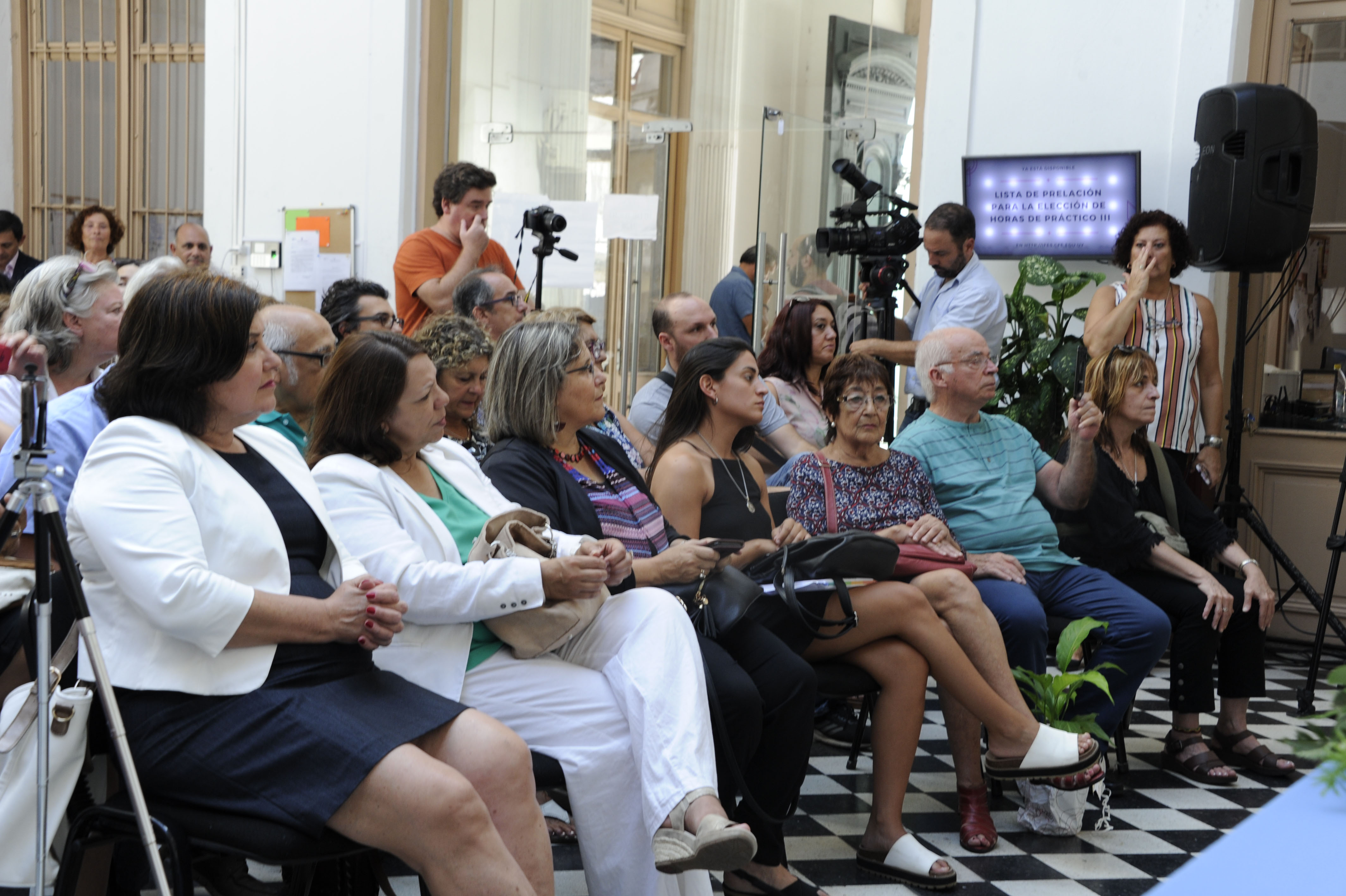 Acto de asunción de la nueva consejera por el orden docente, Rosana Cortazzo