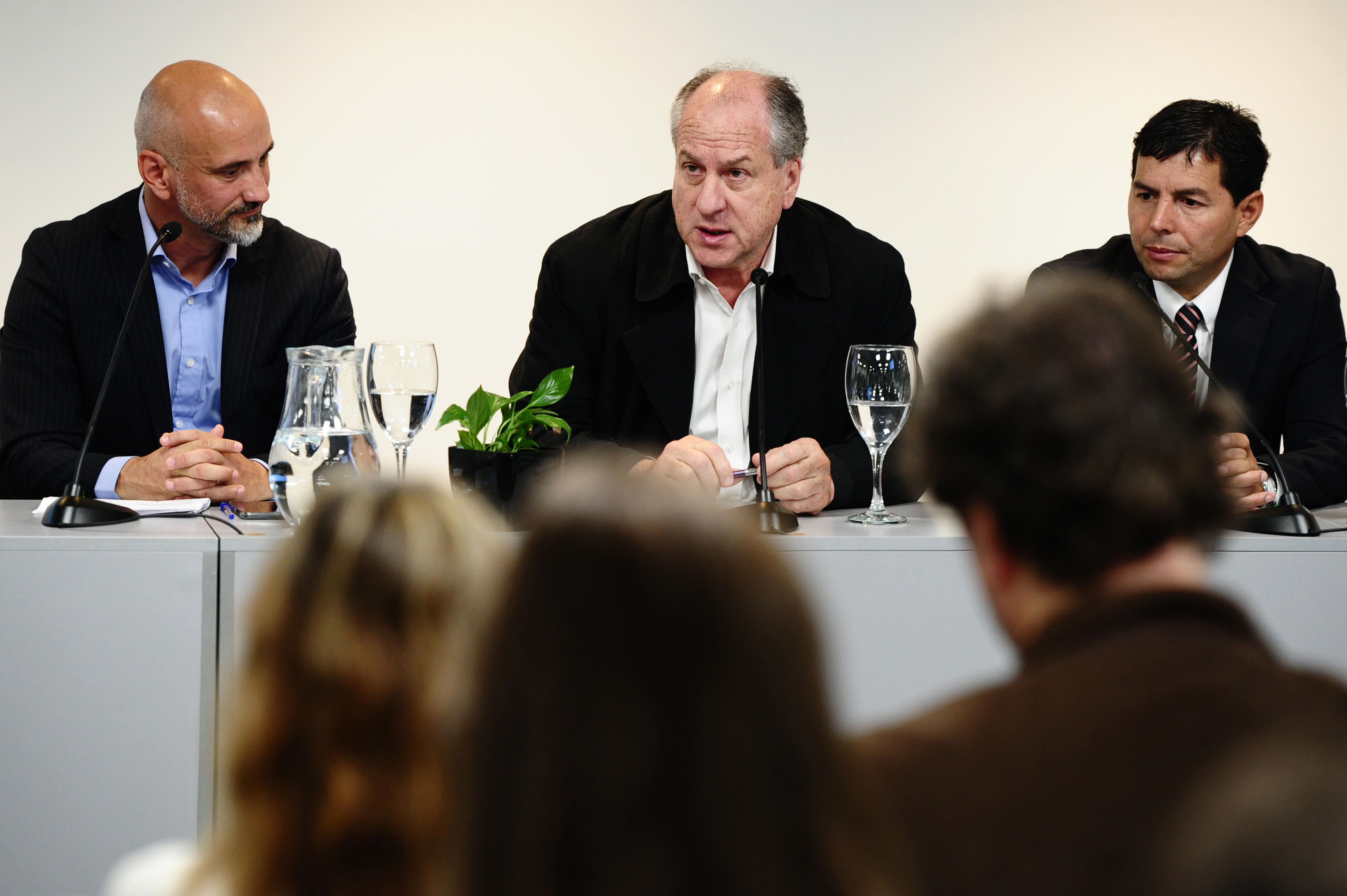 Ministro Ernesto Murro expone sobre beneficios de ley de estímulo al empleo