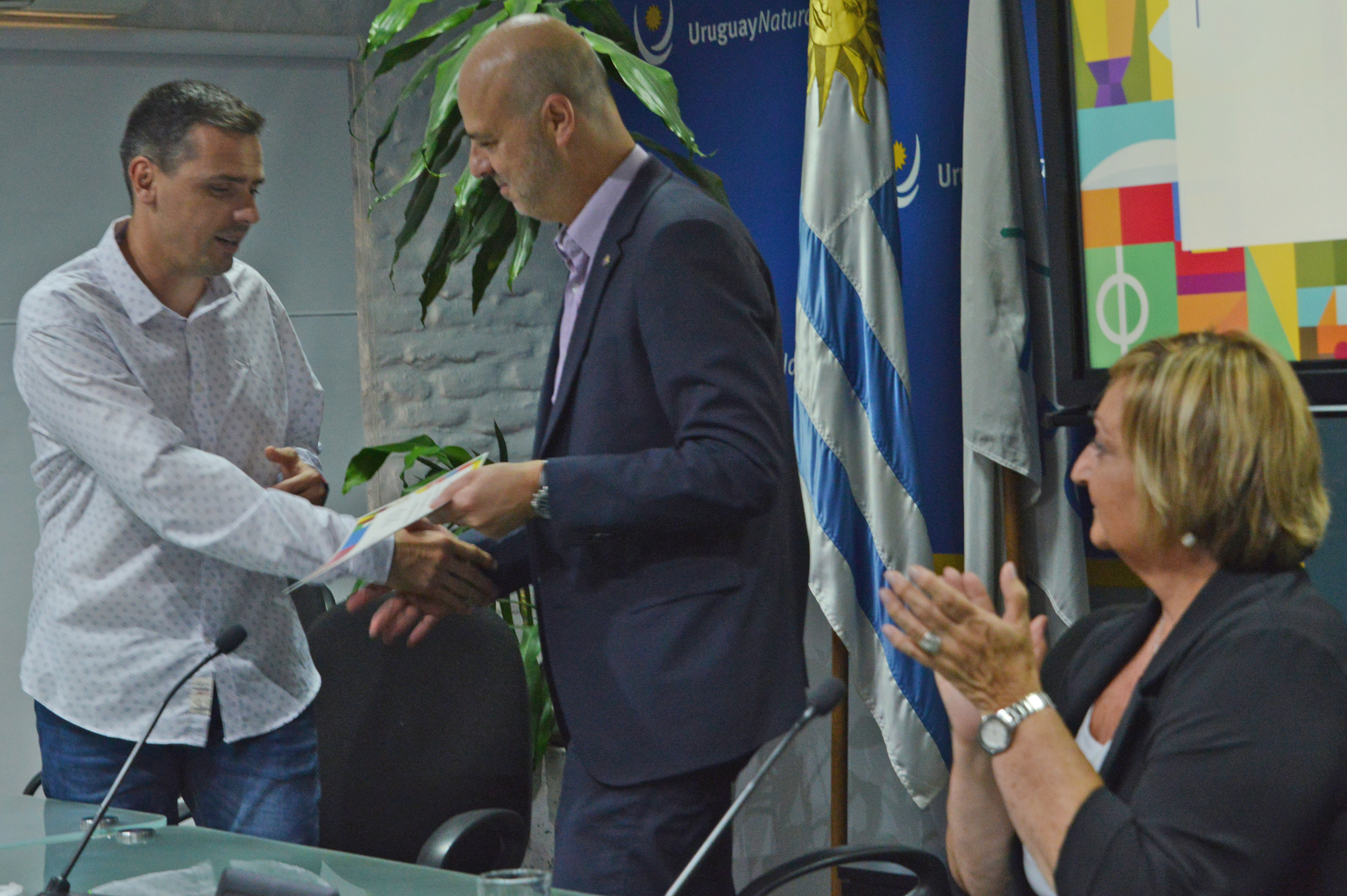 Adhesión de empresas a marca Uruguay Natural