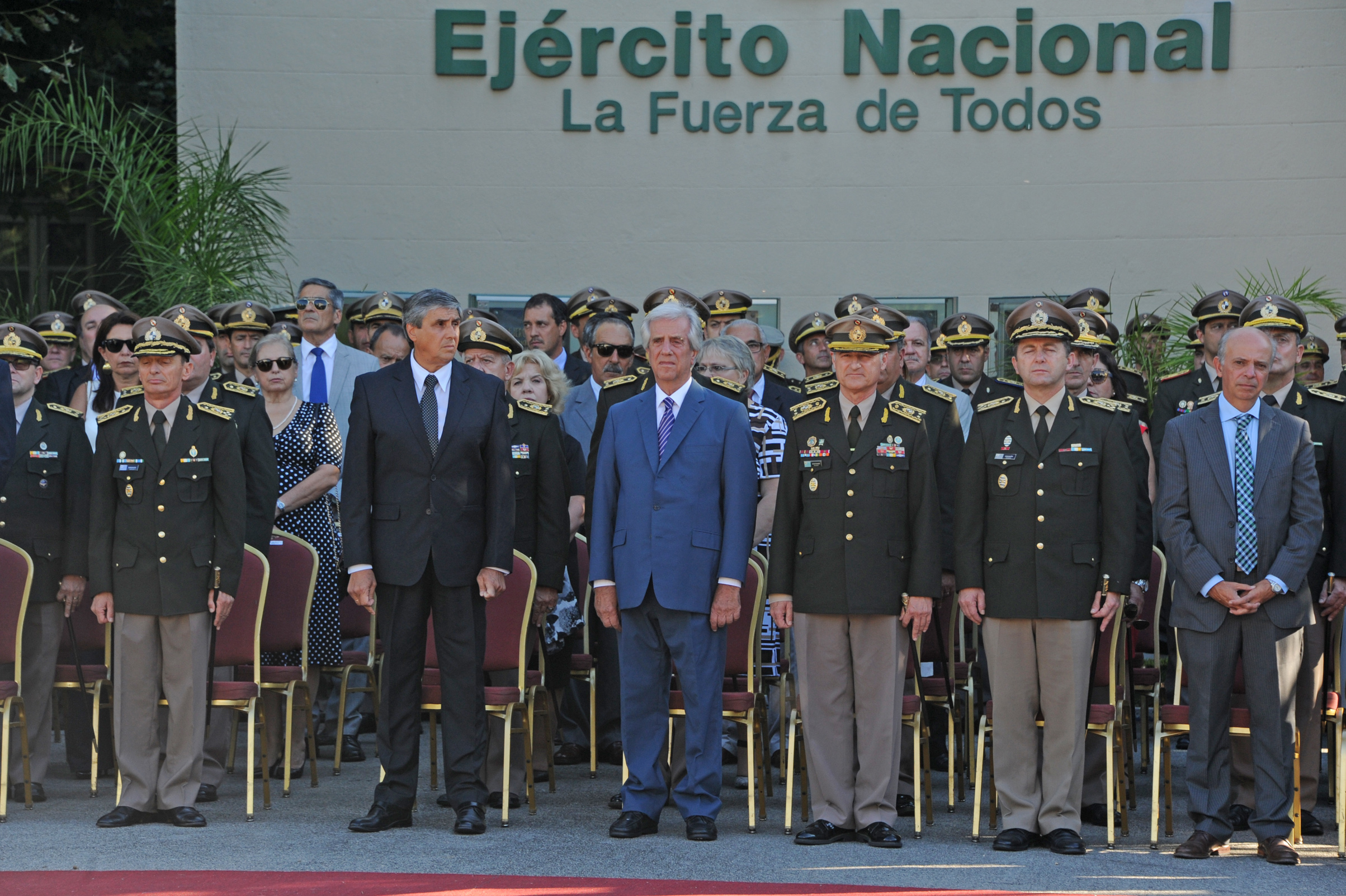 Acto de asunción del nuevo comandante en jefe del Ejército Nacional de Uruguay, José Ariel González