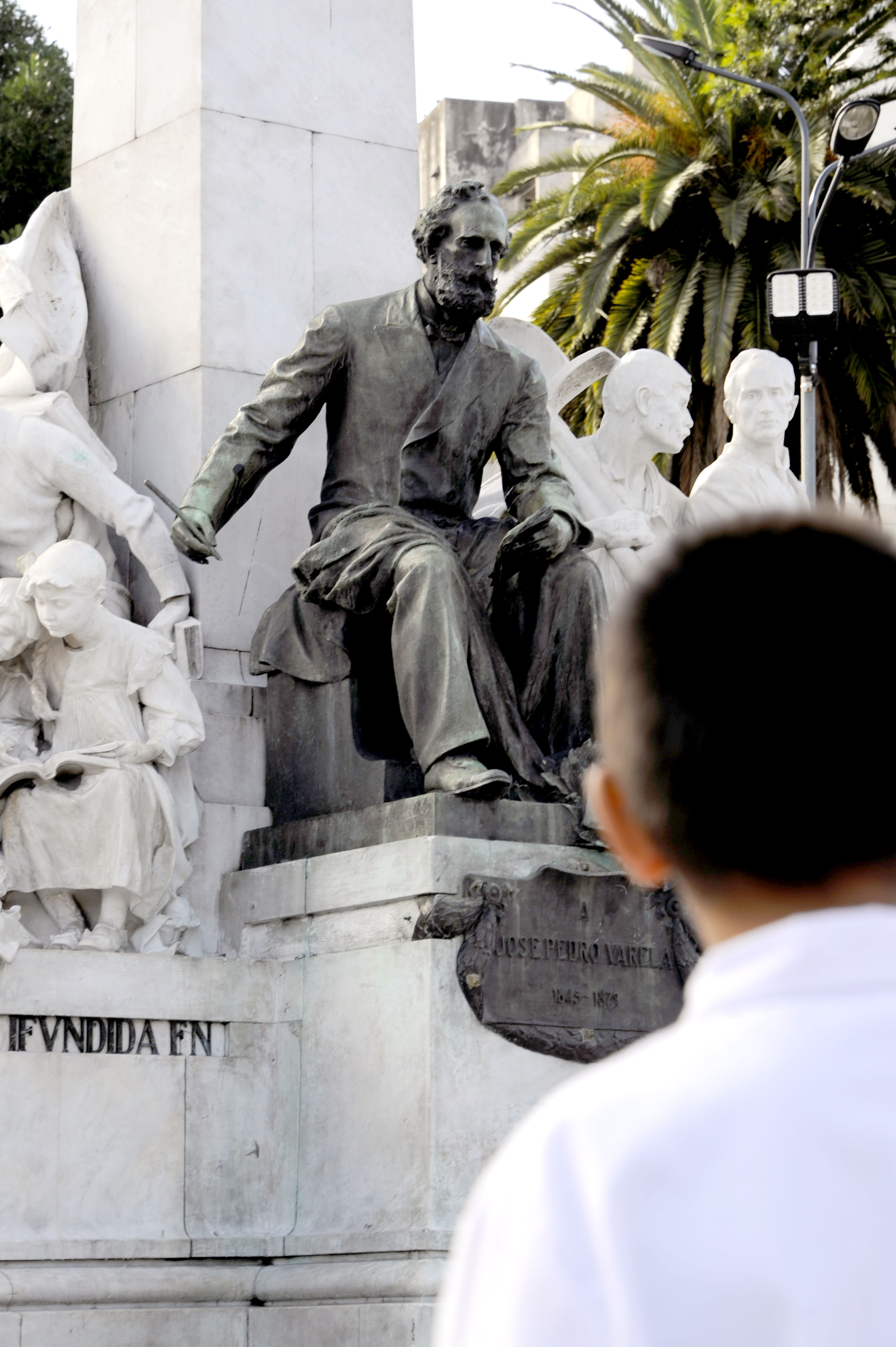 174.° aniversario del nacimiento de José Pedro Varela