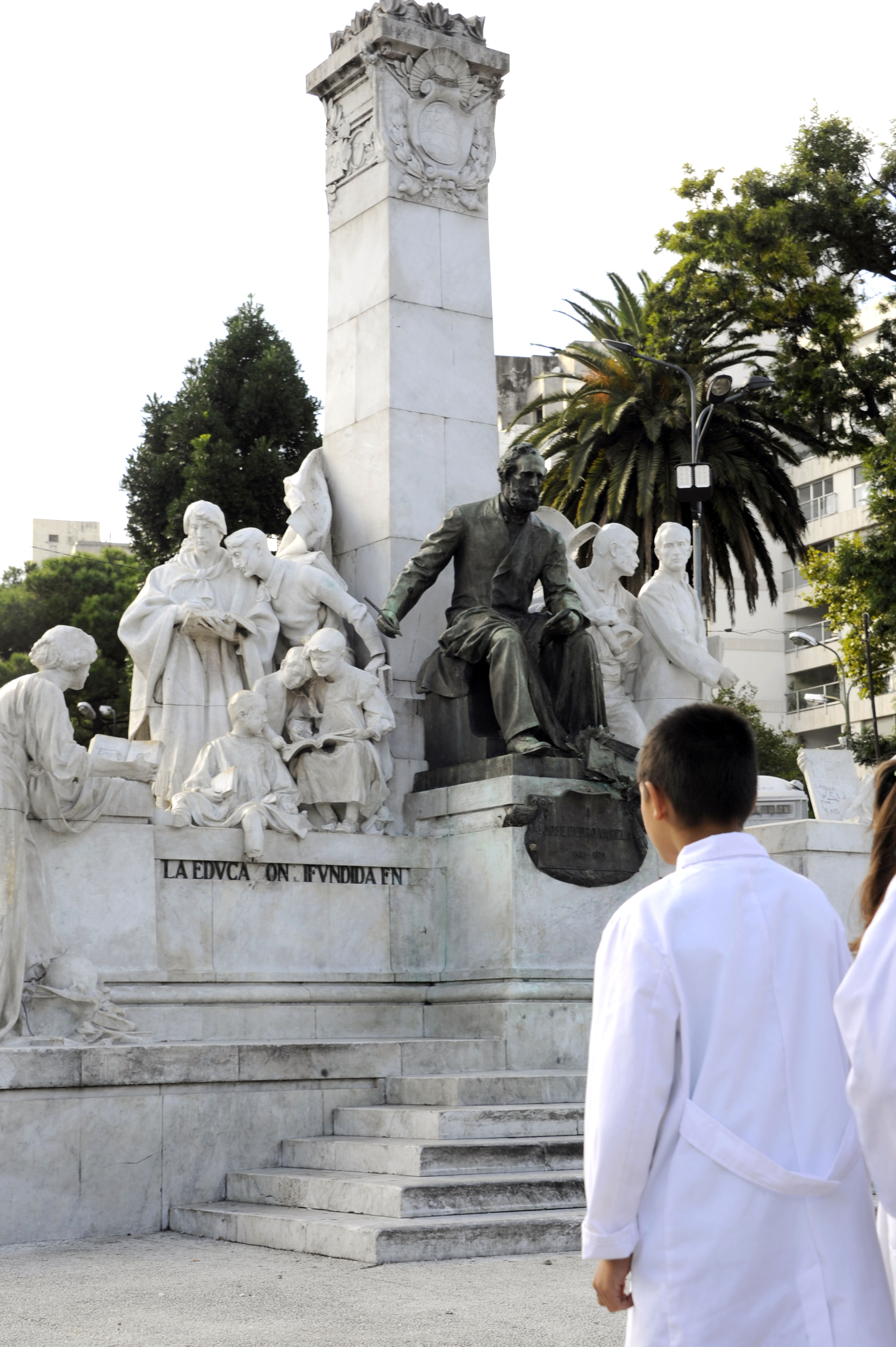 174.° aniversario del nacimiento de José Pedro Varela