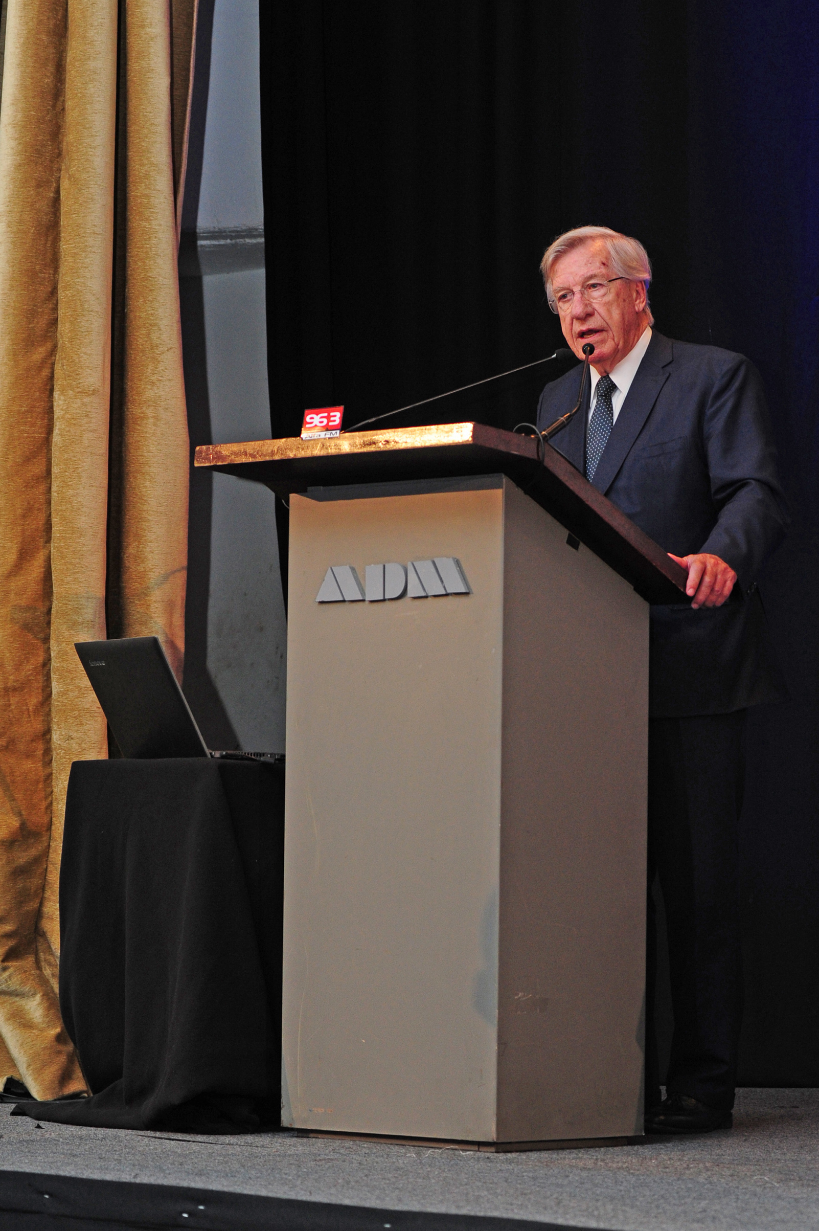 Ministro de Economía, Danilo Astori, realizó presentación en la Asociación de Dirigentes de Marketing (ADM)