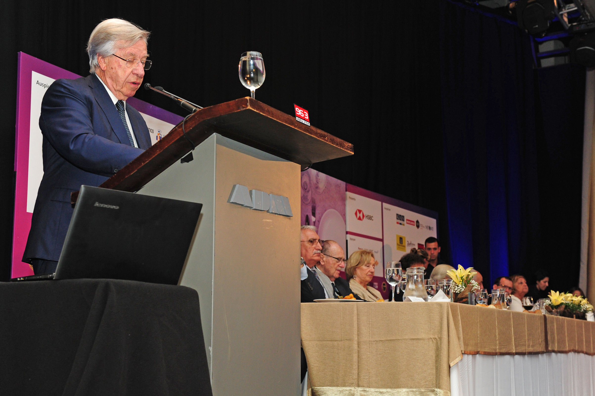 Ministro de Economía, Danilo Astori, realizó presentación en la Asociación de Dirigentes de Marketing (ADM)
