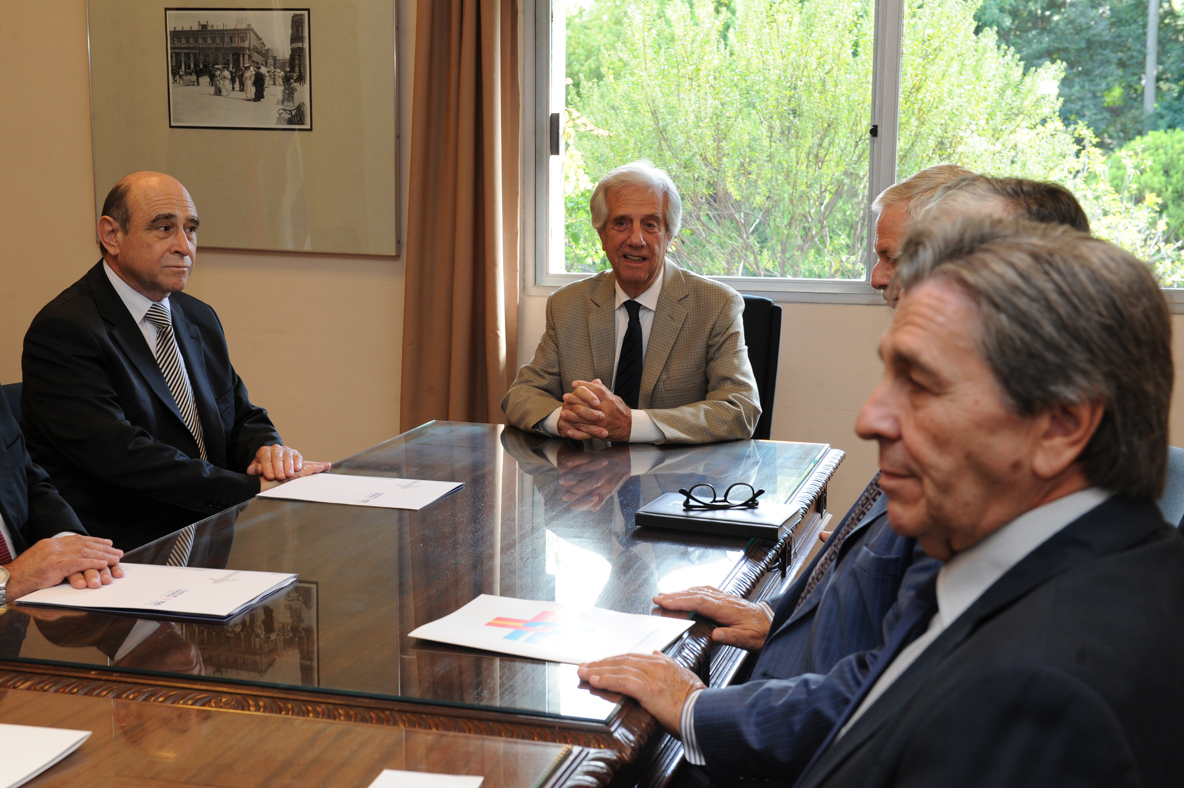 Tabaré Vázquez en firma de acuerdo entre mutualistas