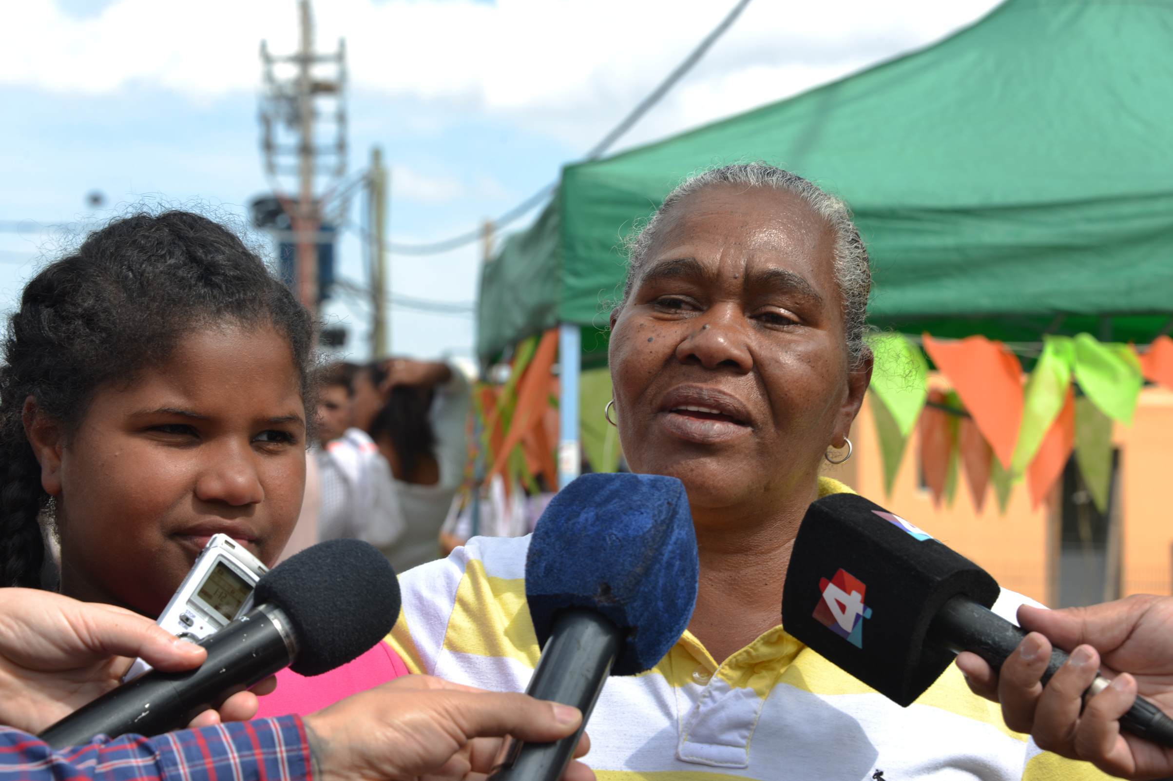 Acto de inauguración de viviendas, tras realojo de 36 familias en el barrio Casavalle de Montevideo