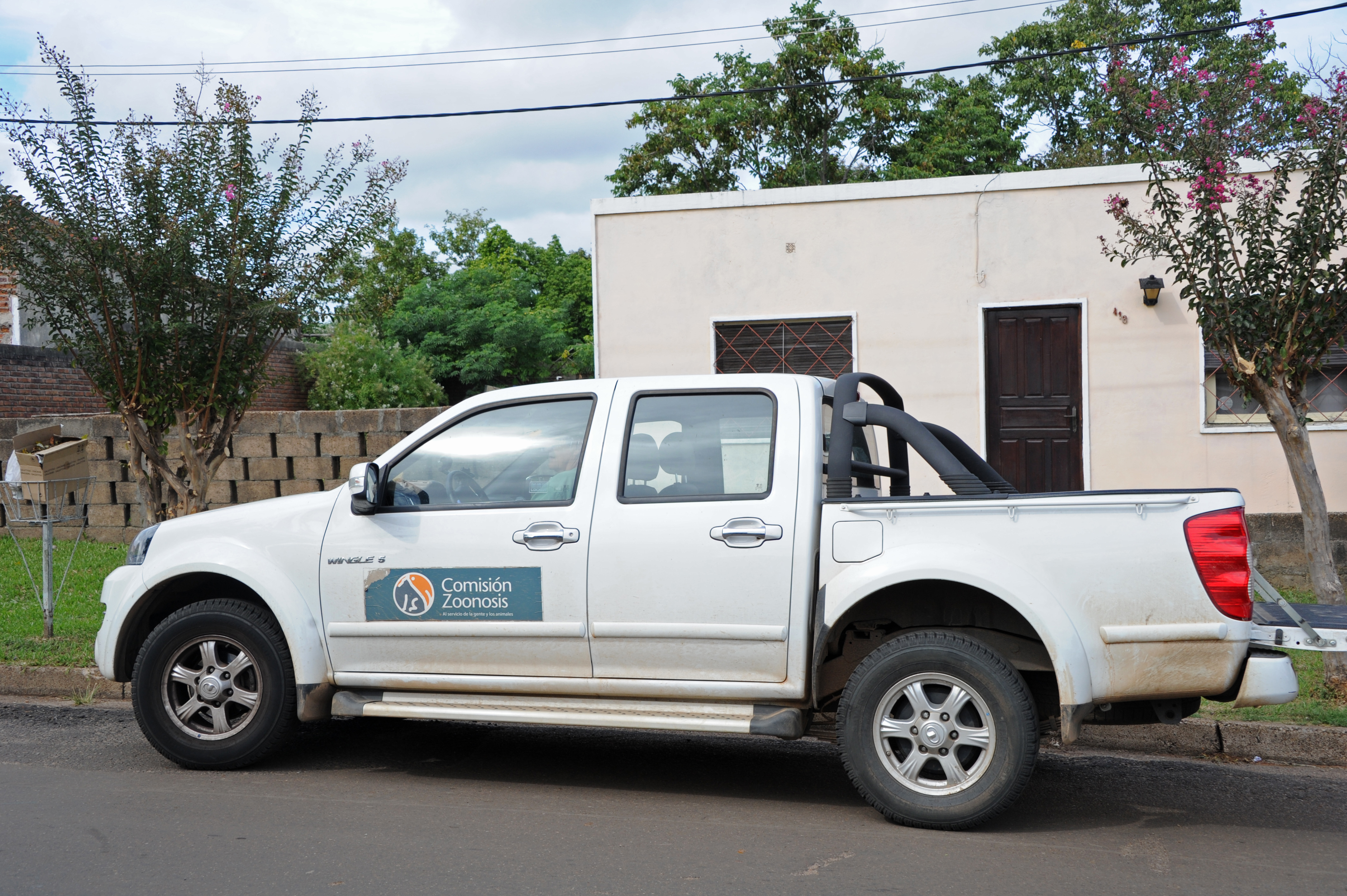 Equipo del Ministerio de Salud Pública y de la Comisión de Zoonosis recorrió varias manzanas del barrio Cerro en la ciudad de Salto