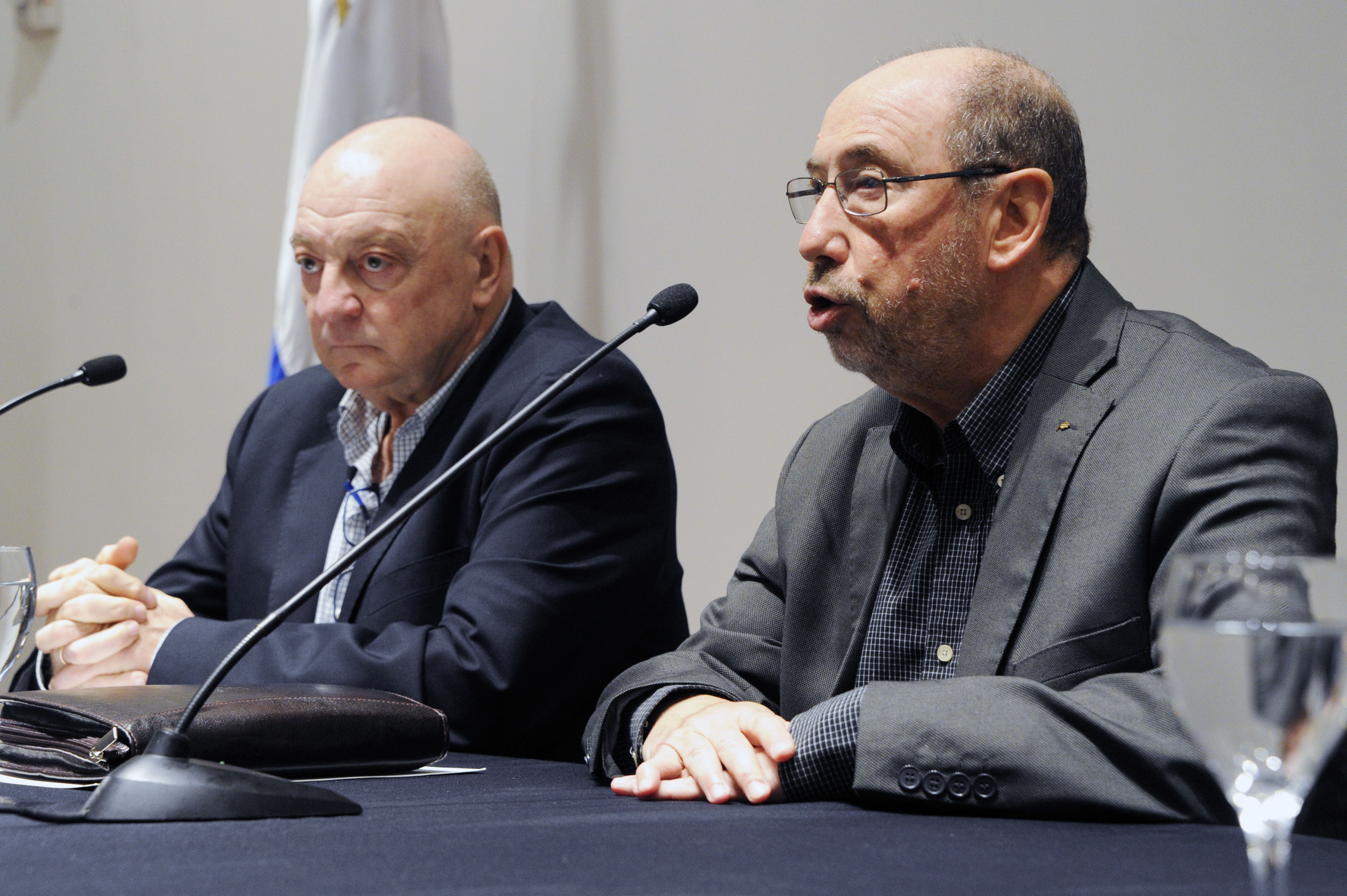 Alfredo Etchandy y Alberto Espasandón anuncian las federaciones seleccionadas por la Secretaria del Deporte
