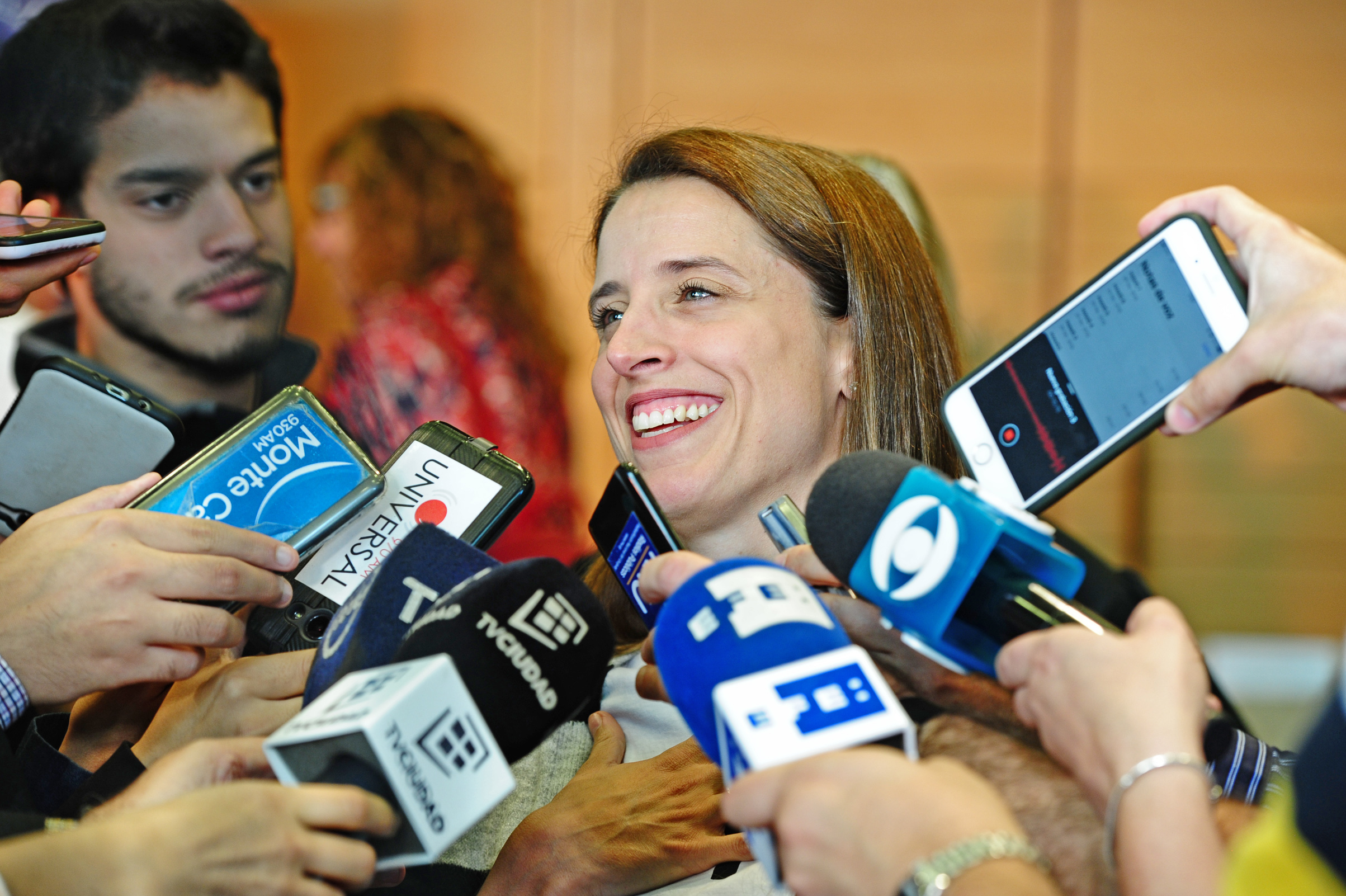 Conferencia de prensa sobre retiro de la primera bailarina del Ballet Nacional del Sodre, María Noel Riccetto