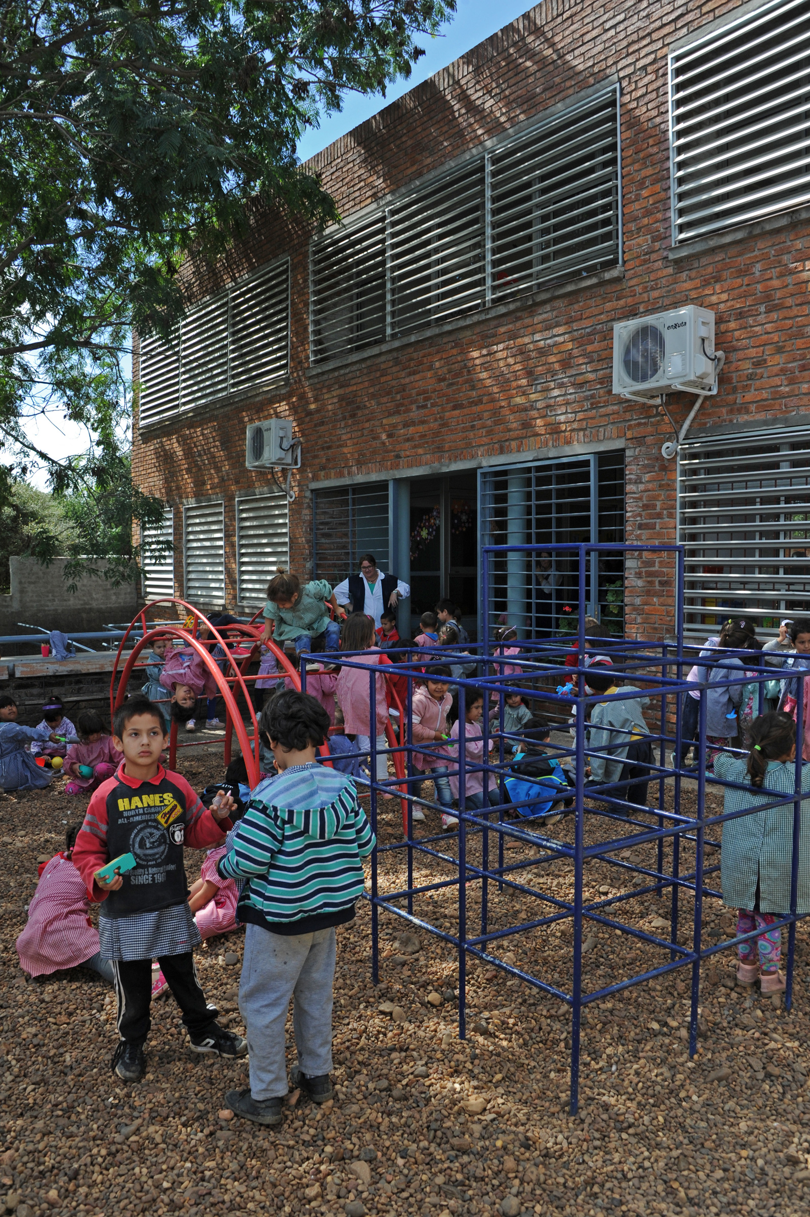 Nueva escuela de tiempo completo en Salto