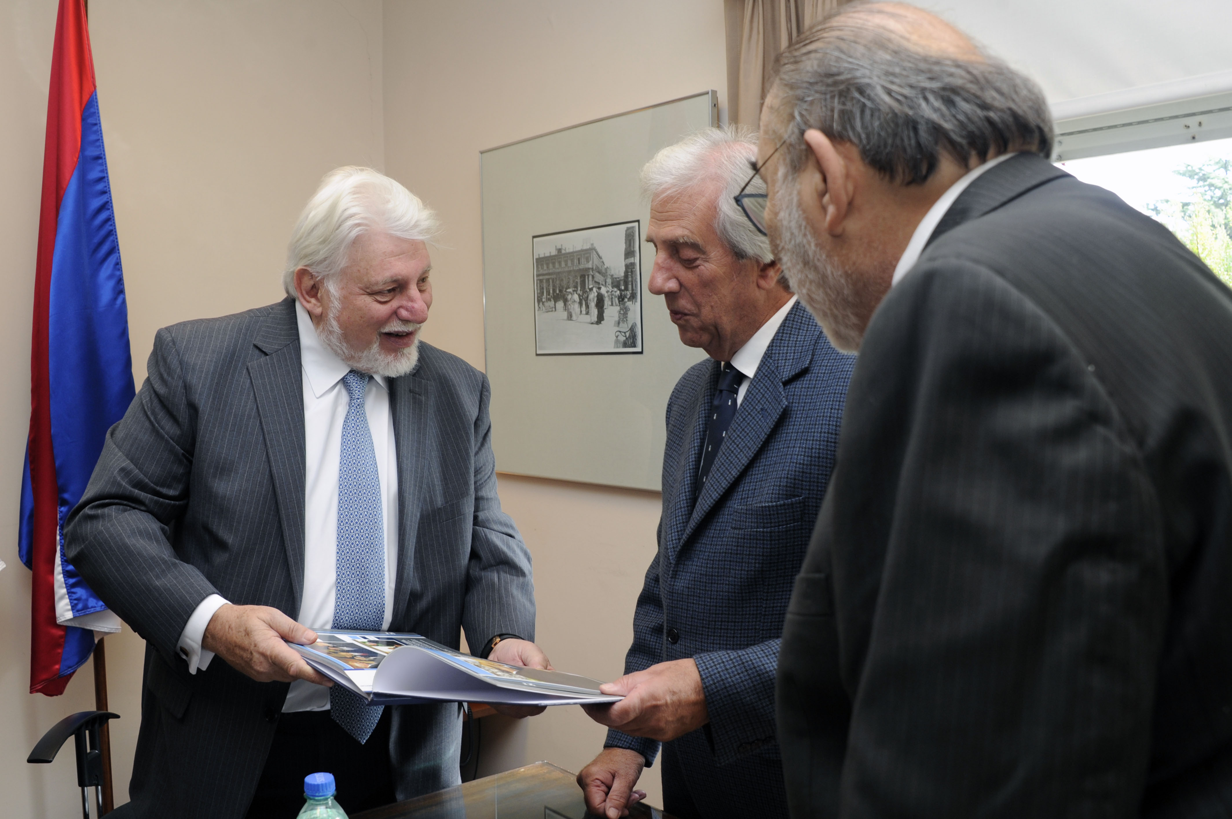 Presidente Tabaré Vázquez con integrantes del Congreso Judío Latinoamericano
