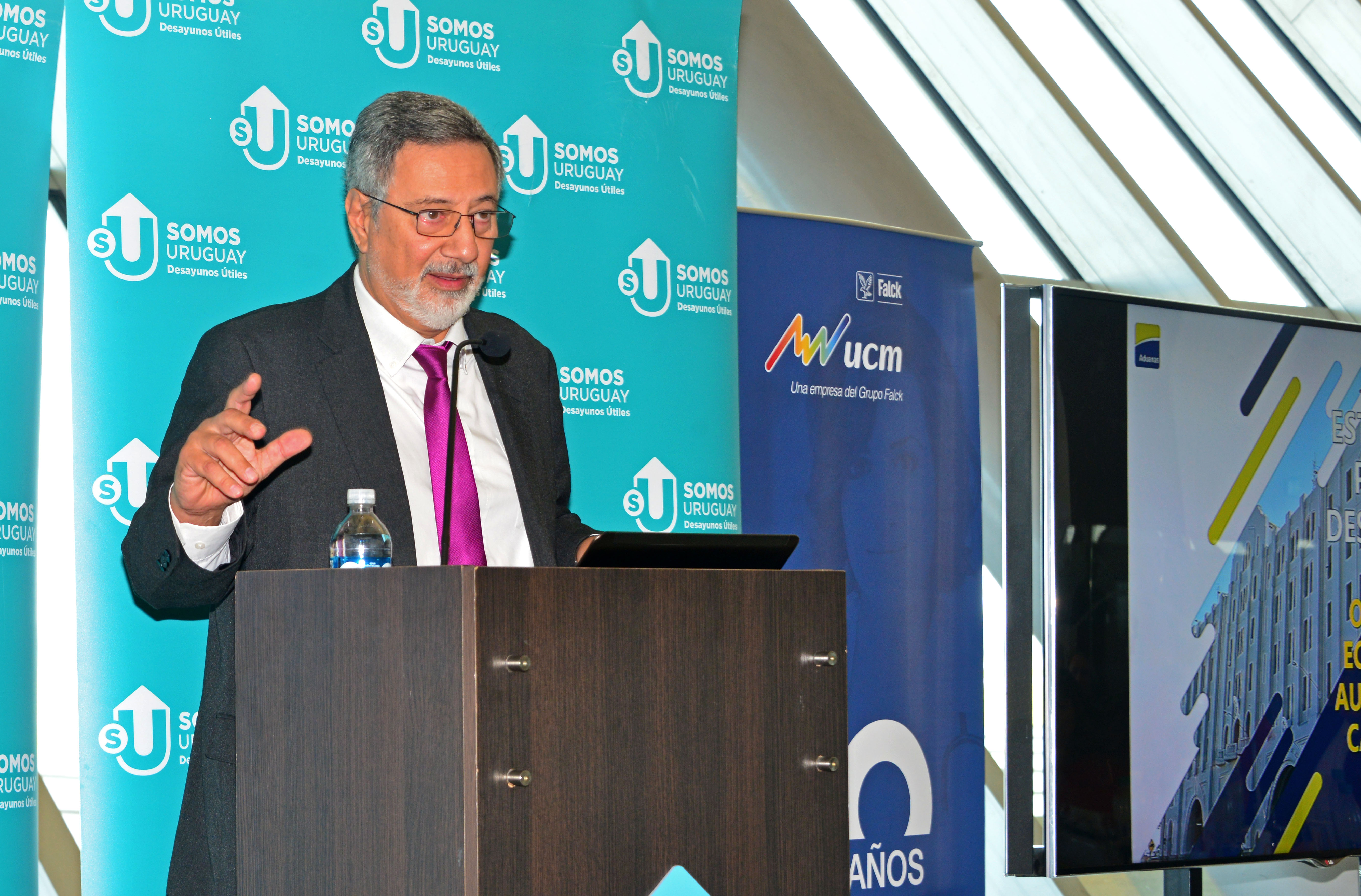 Director nacional de Aduanas, Enrique Canon