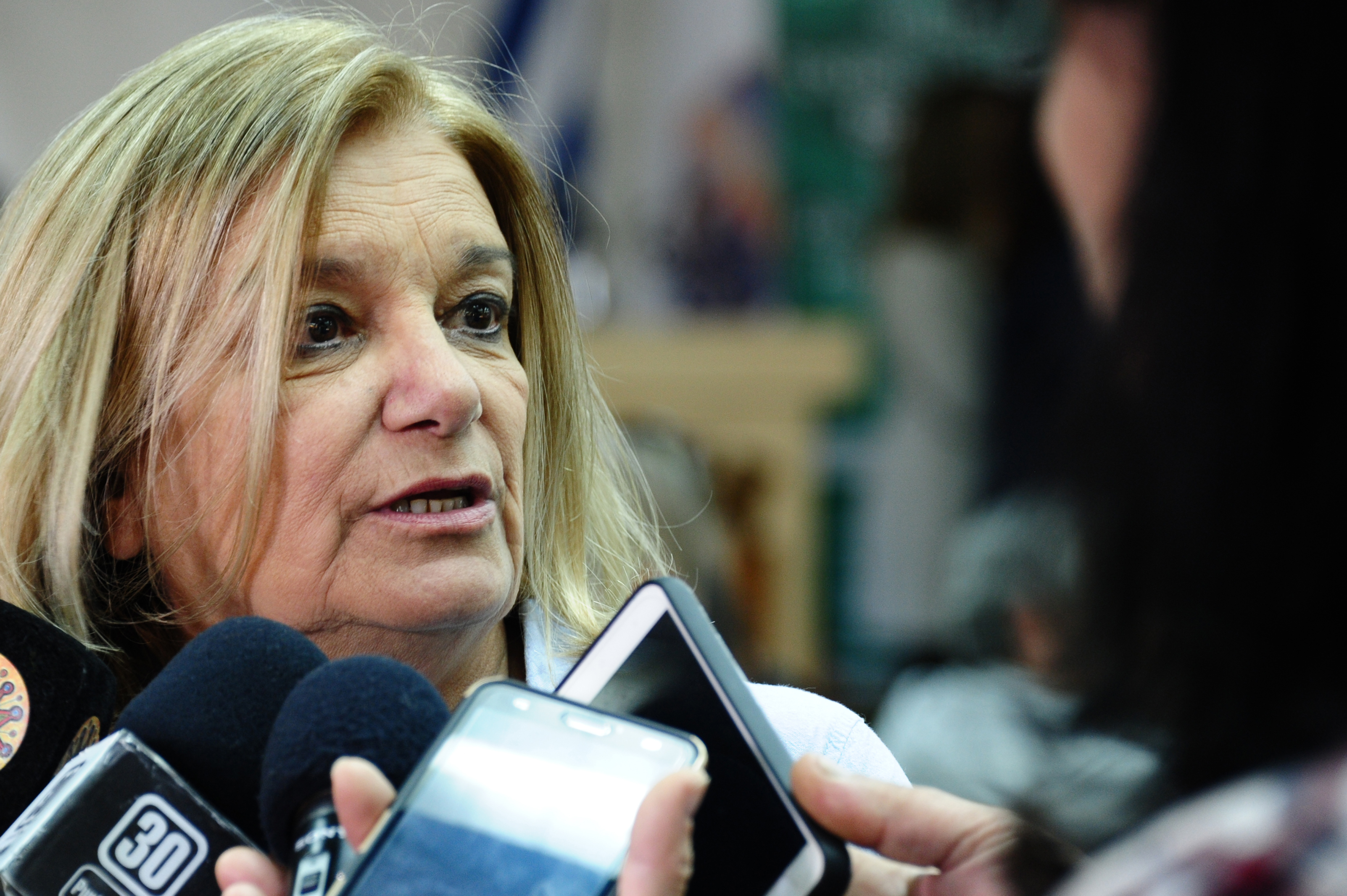 Ministra de Vivienda Eneida de León