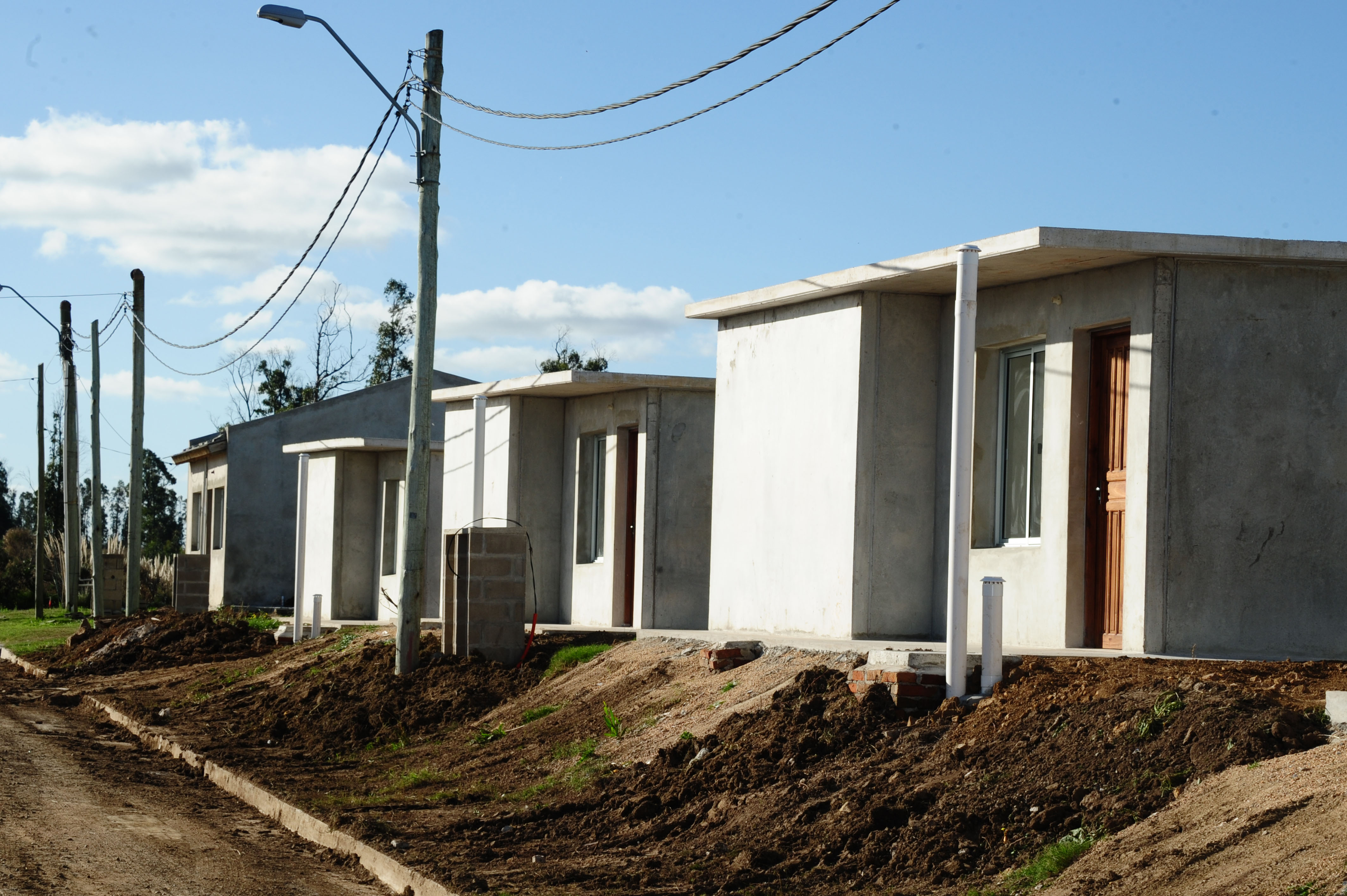 Visita de las autoridades del Ministerio de Vivienda, Ordenamiento Territorial y Medio Ambiente por Maldonado