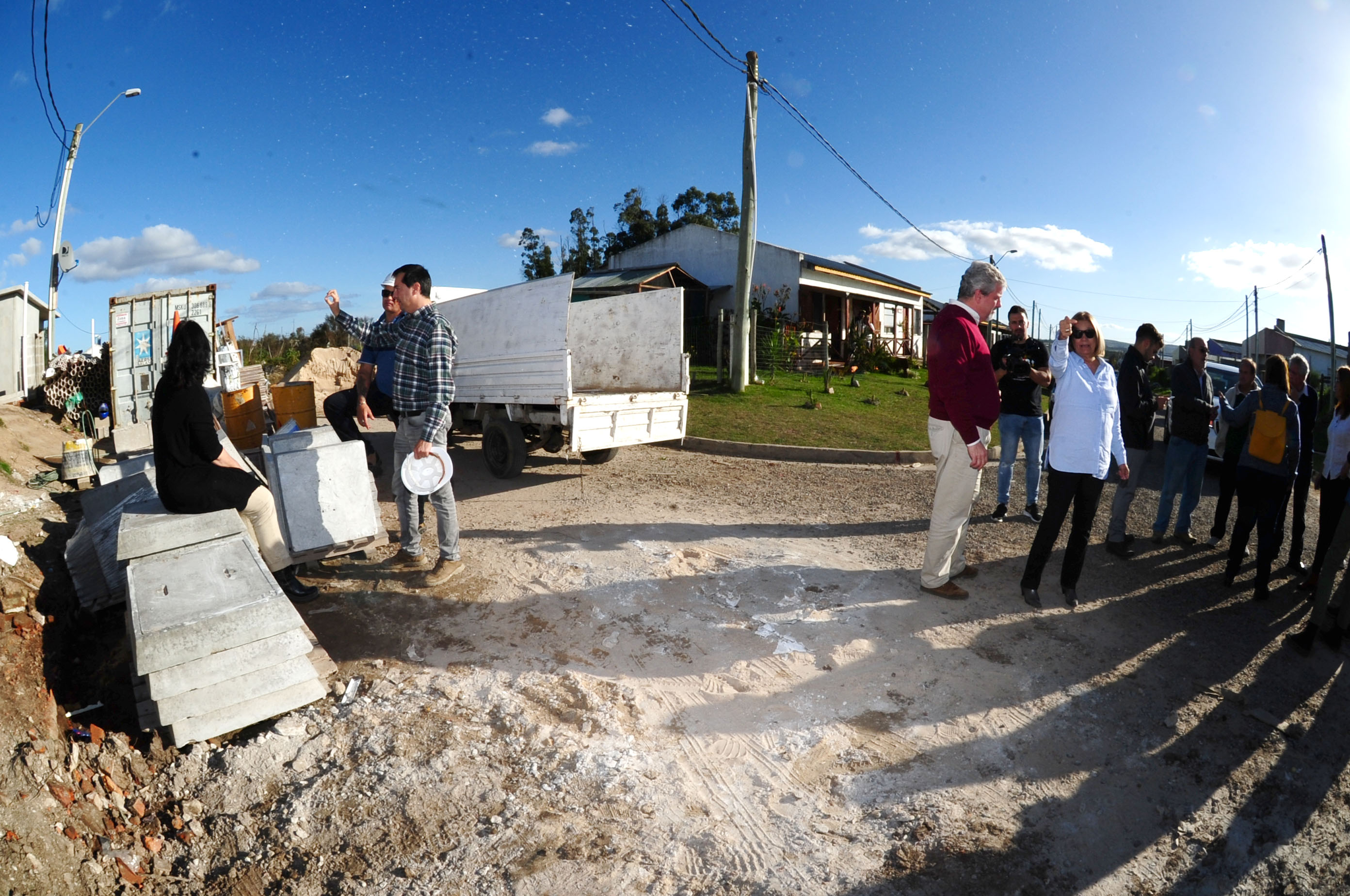Visita de las autoridades del Ministerio de Vivienda, Ordenamiento Territorial y Medio Ambiente por Maldonado