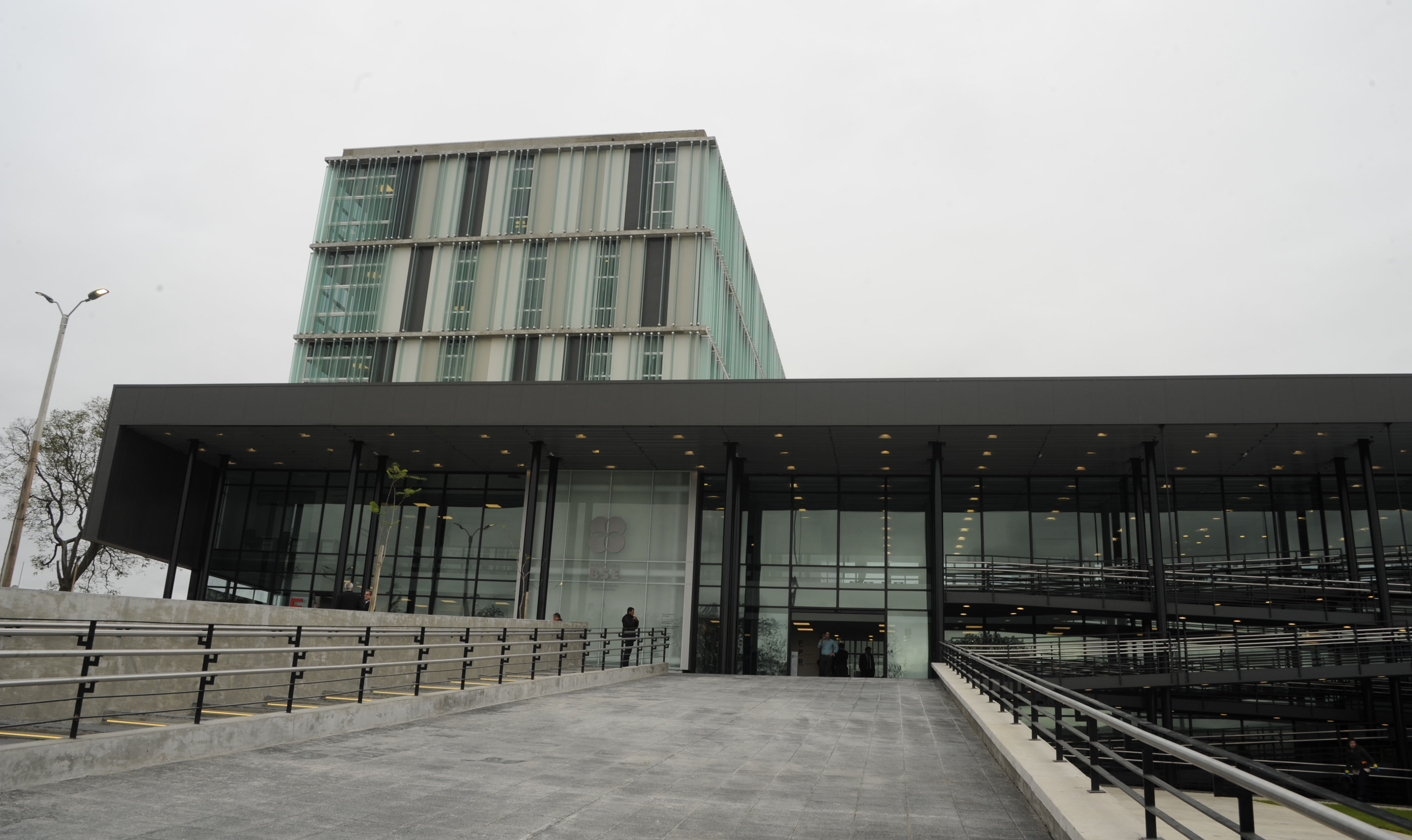 La Secretaría de Comunicación Institucional recorrió el nuevo hospital del Banco de Seguros del Estado