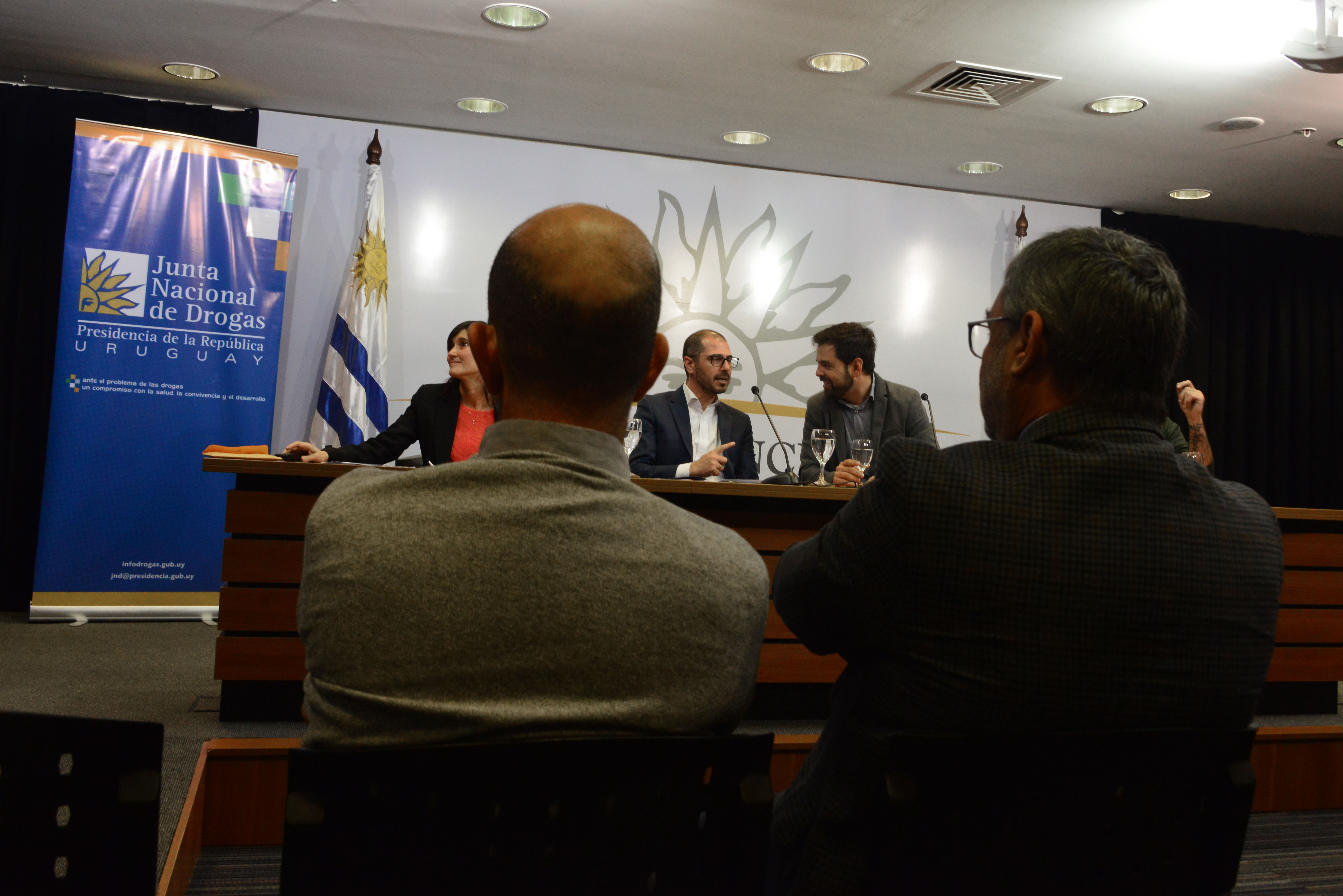 Jornadas de investigación e intervención sobre consumo de alcohol en Uruguay