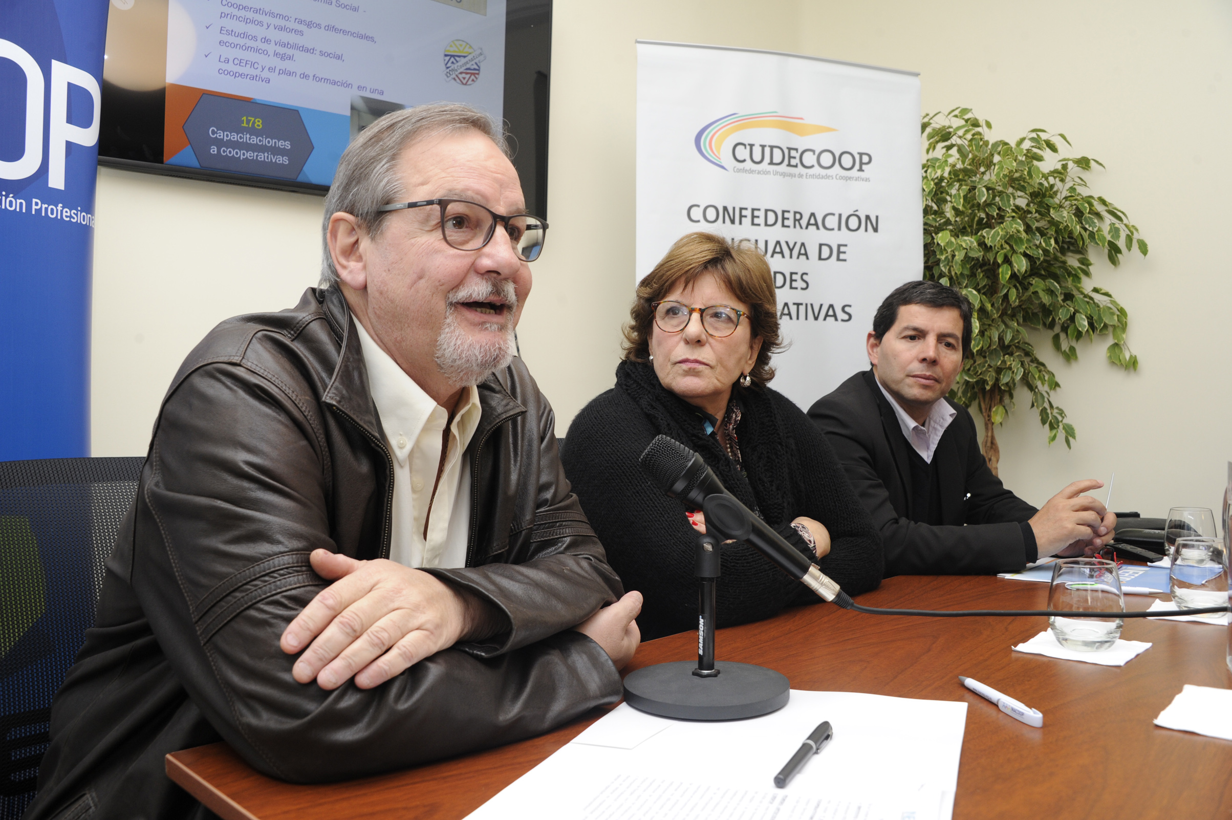 Firma de renovación del convenio para brindar capacitación y asistencia técnica en economía social