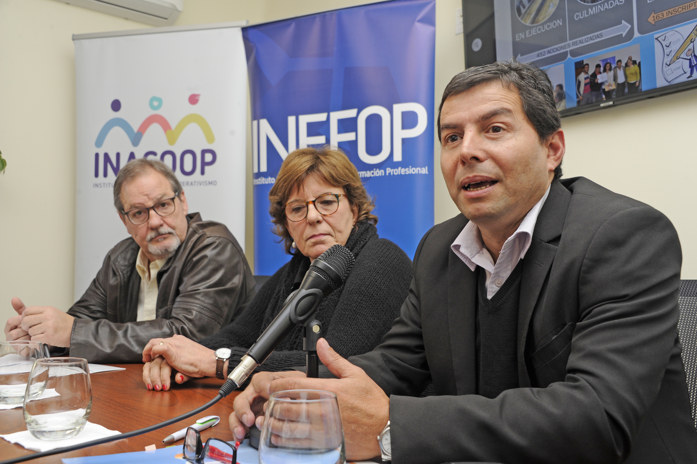 Firma de renovación del convenio para brindar capacitación y asistencia técnica en economía social