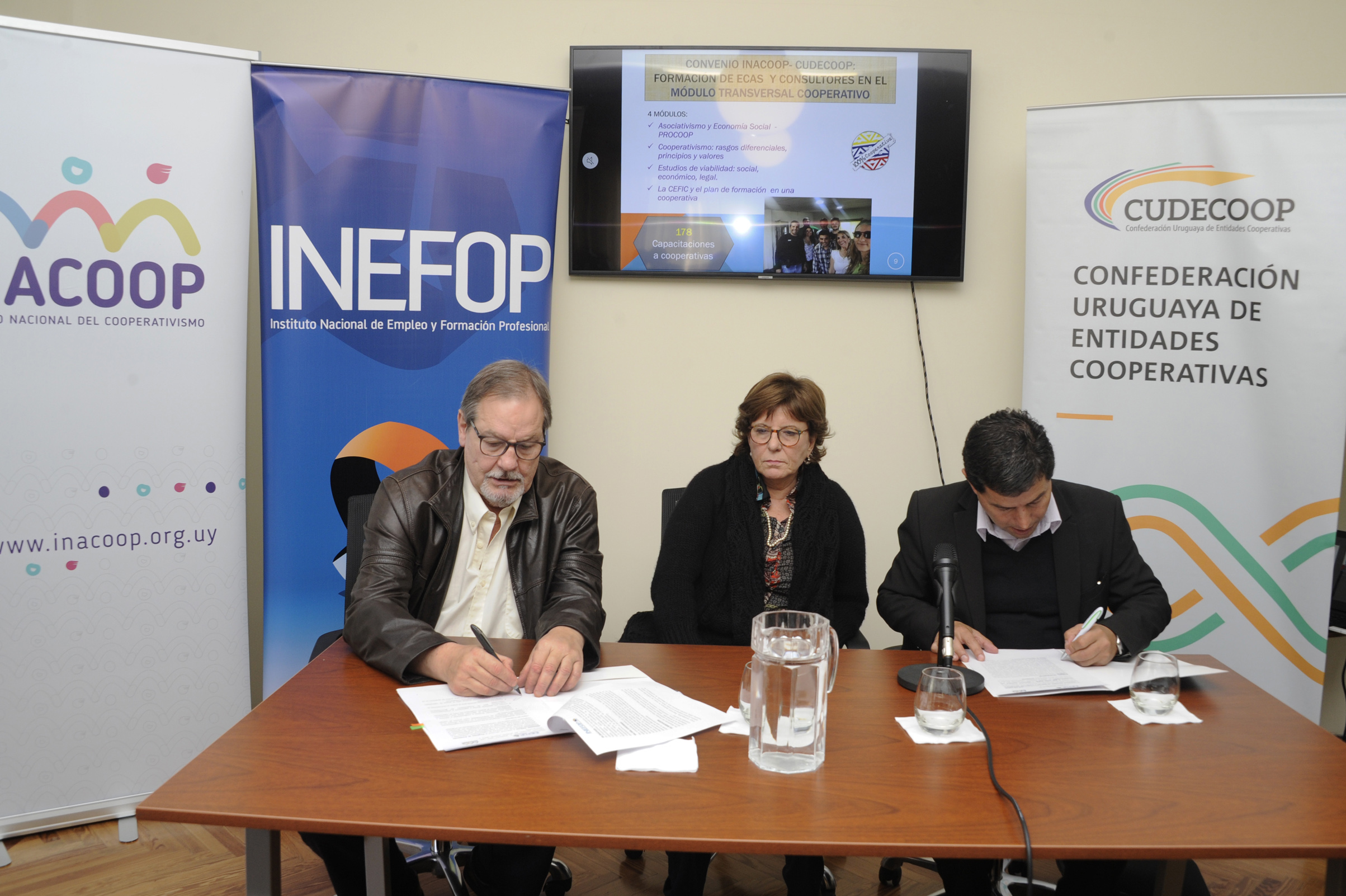 Firma de renovación del convenio para brindar capacitación y asistencia técnica en economía social